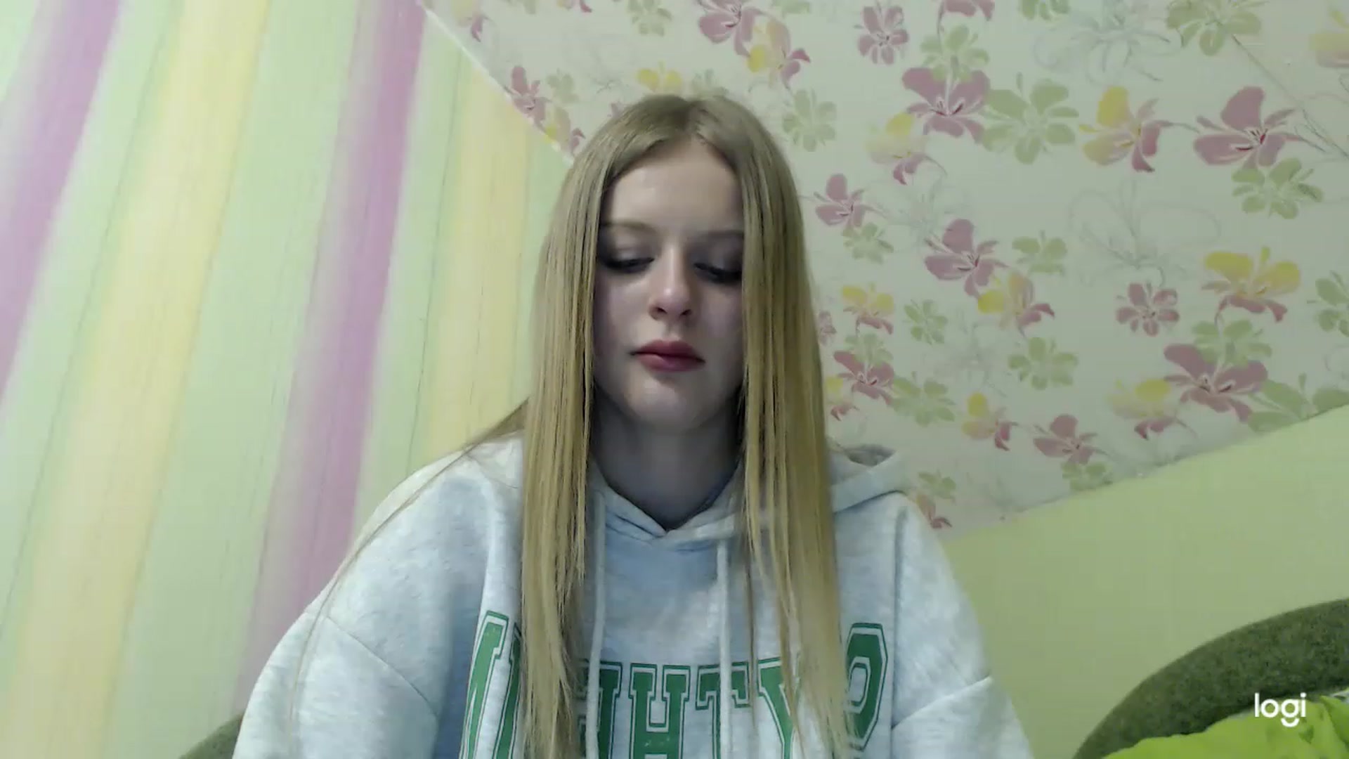 Gallery image thumbnail from MonicaBlondie's myfreecams stream on, 04/09/2023, 21:51 image 18 of 20