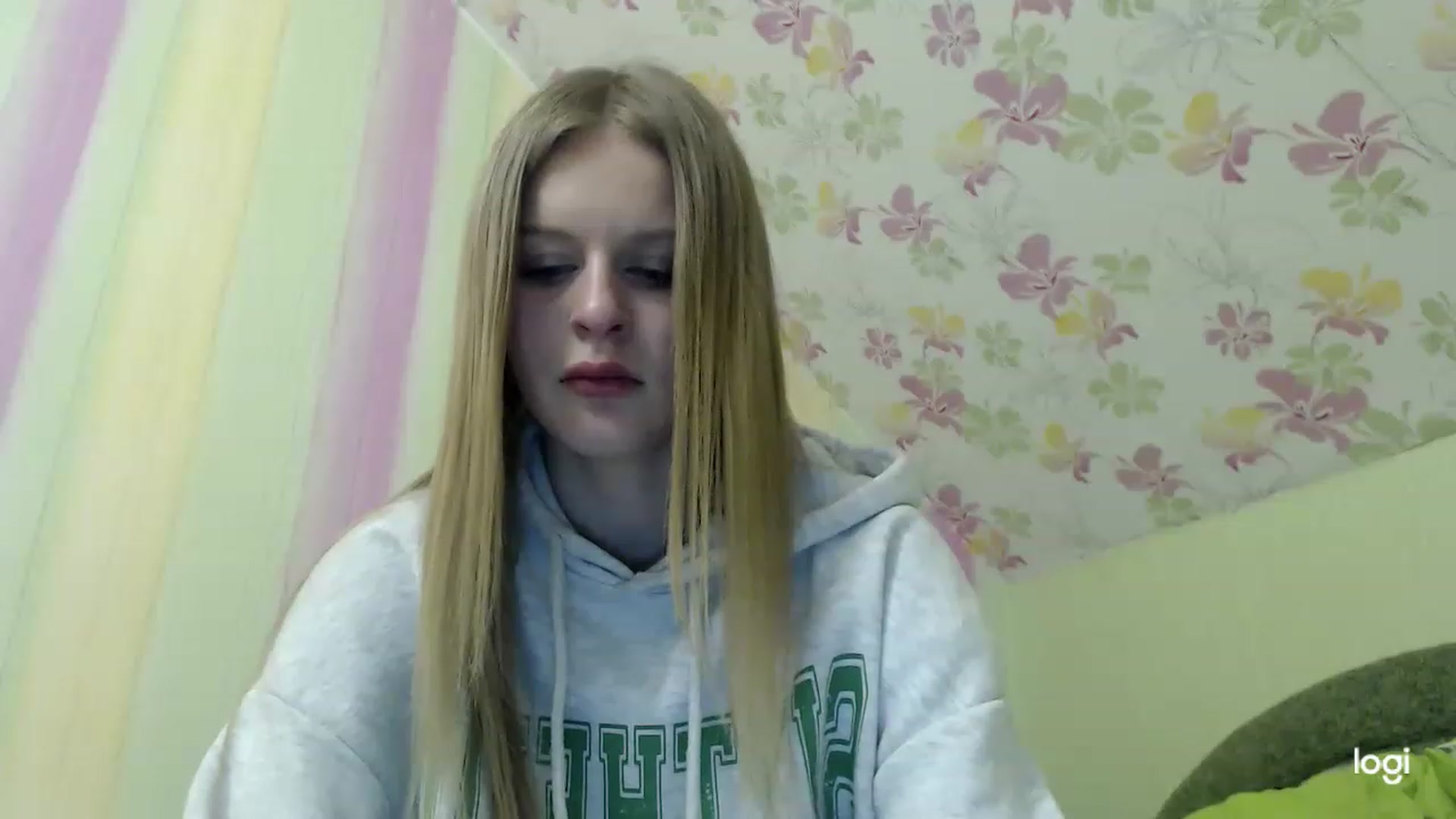 Gallery image thumbnail from MonicaBlondie's myfreecams stream on, 04/09/2023, 21:51 image 17 of 20