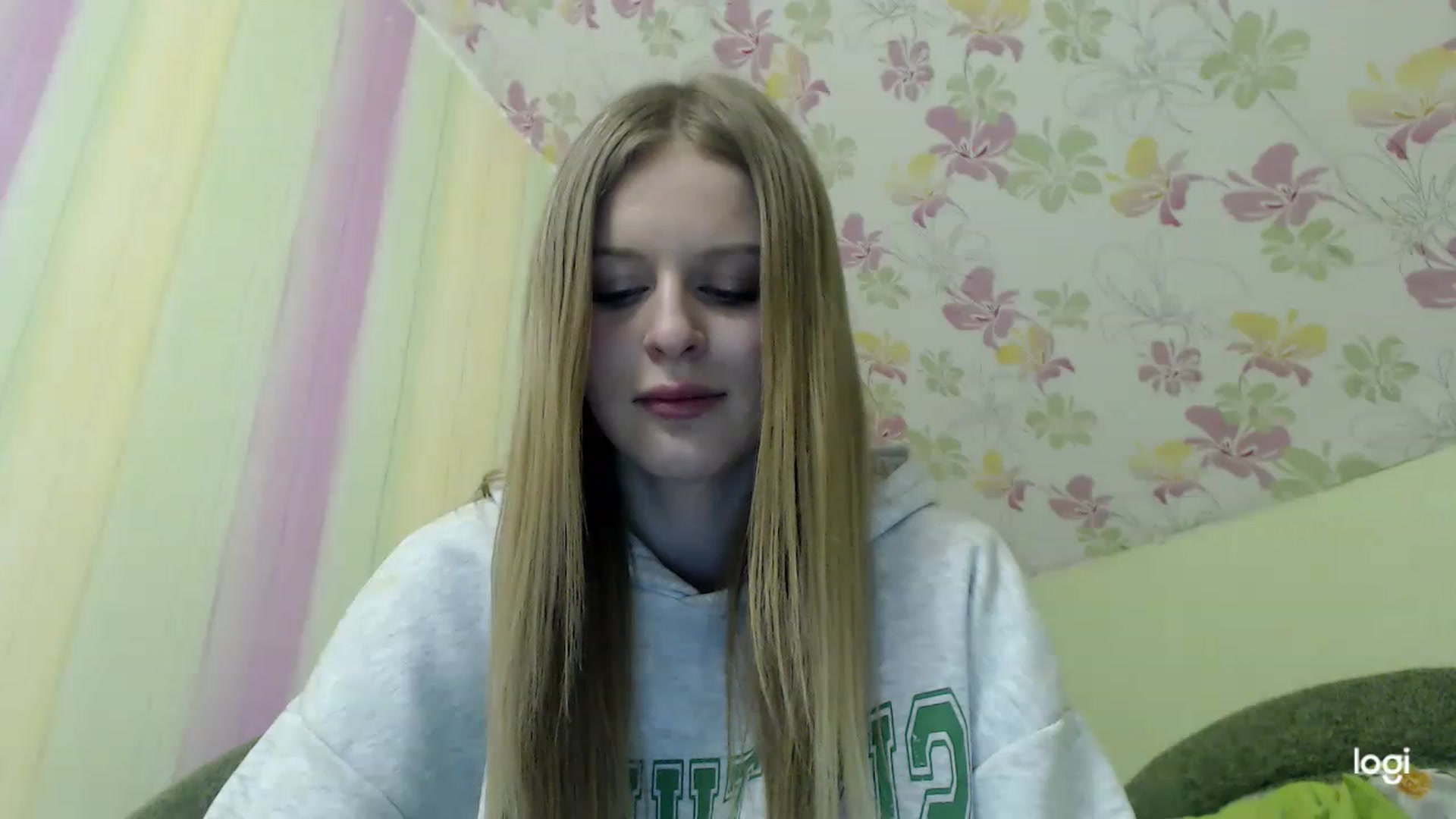 Gallery image thumbnail from MonicaBlondie's myfreecams stream on, 04/09/2023, 23:05 image 2 of 20