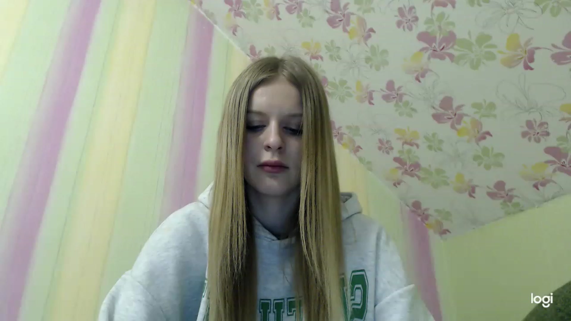 Gallery image thumbnail from MonicaBlondie's myfreecams stream on, 04/09/2023, 23:56 image 6 of 20