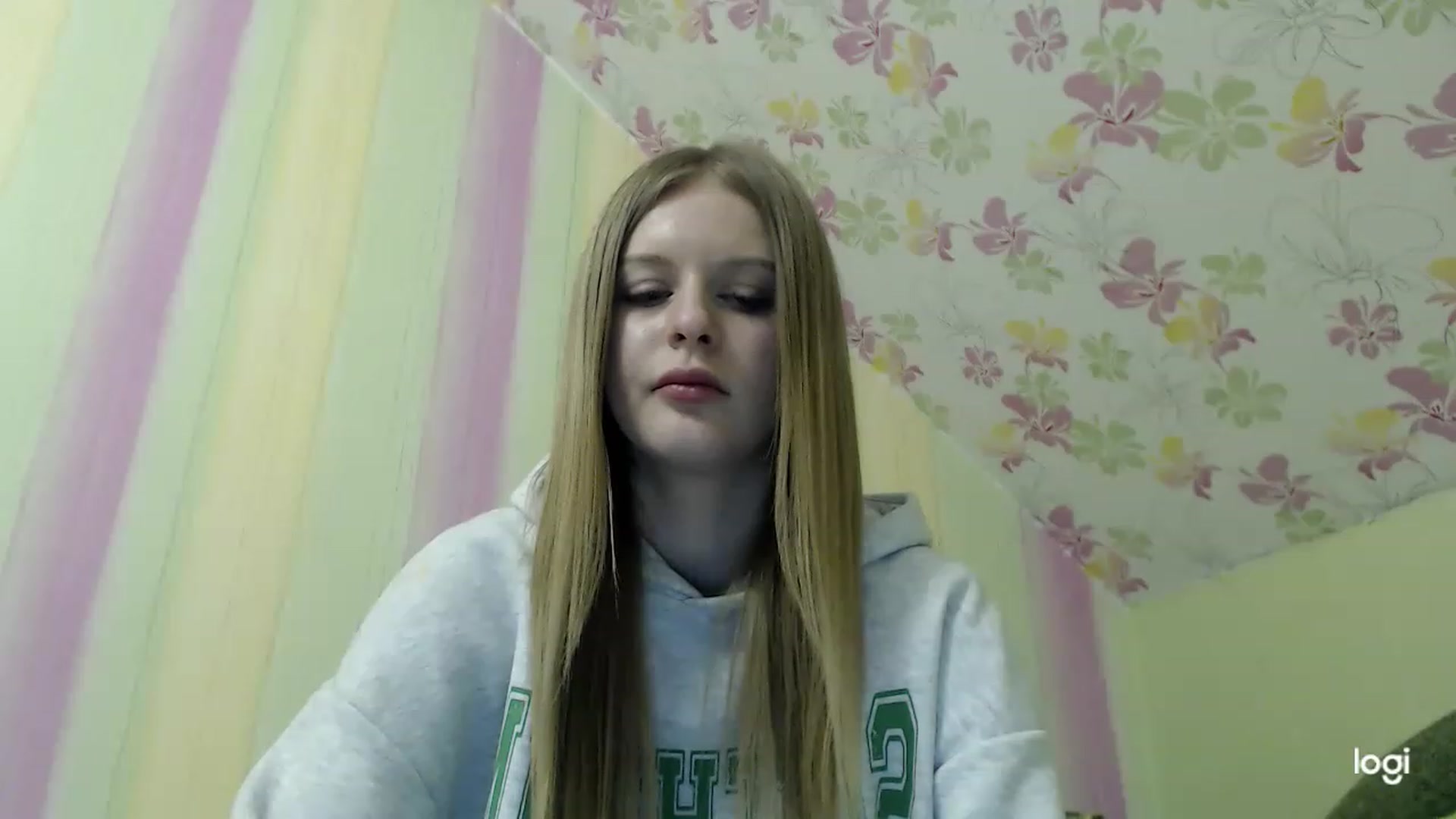 Gallery image thumbnail from MonicaBlondie's myfreecams stream on, 04/09/2023, 23:56 image 17 of 20