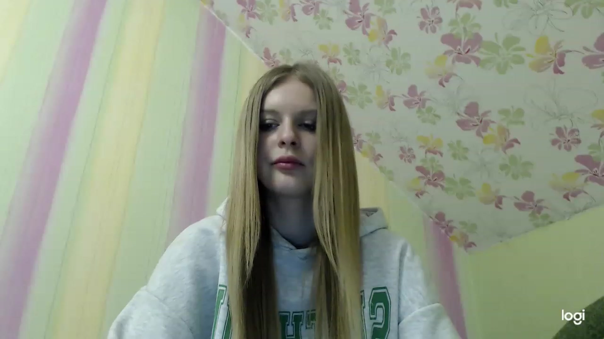 Gallery image thumbnail from MonicaBlondie's myfreecams stream on, 04/09/2023, 23:56 image 18 of 20