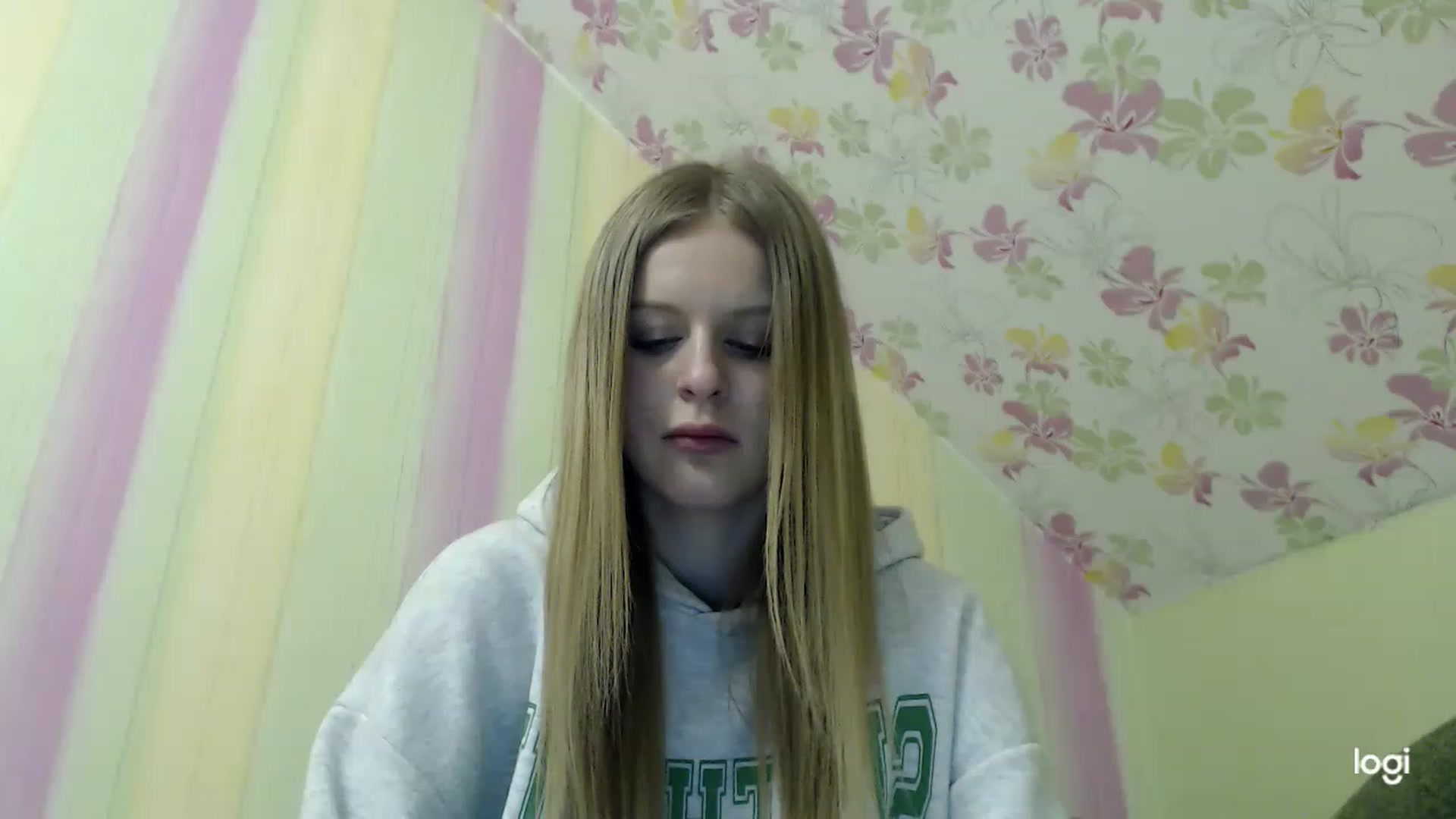Gallery image thumbnail from MonicaBlondie's myfreecams stream on, 04/09/2023, 23:56 image 5 of 20