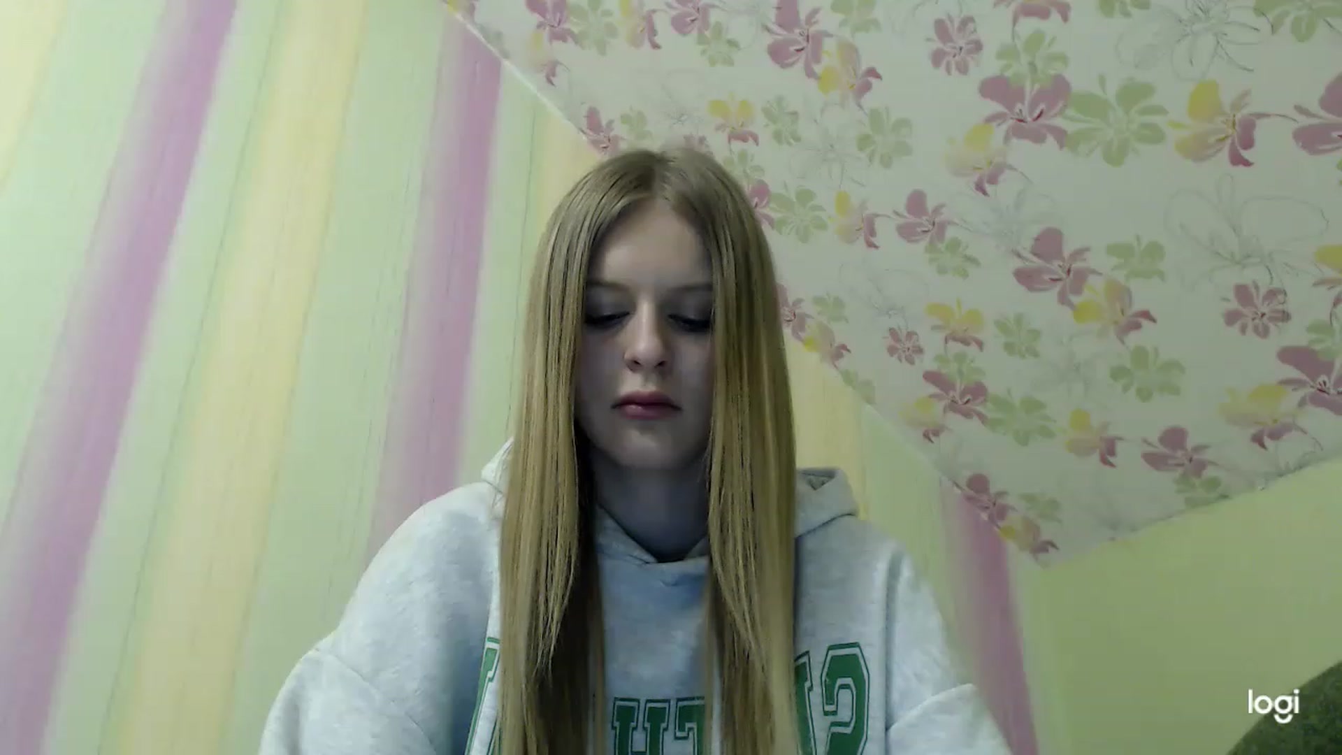 Gallery image thumbnail from MonicaBlondie's myfreecams stream on, 04/09/2023, 23:56 image 16 of 20