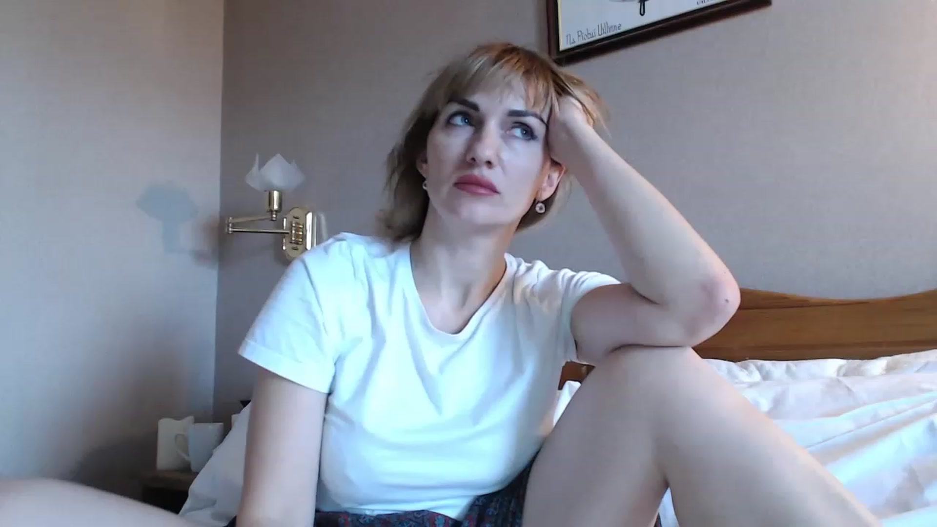Gallery image thumbnail from MonicaChu's myfreecams stream on, 11/15/2022, 15:34 image 16 of 20