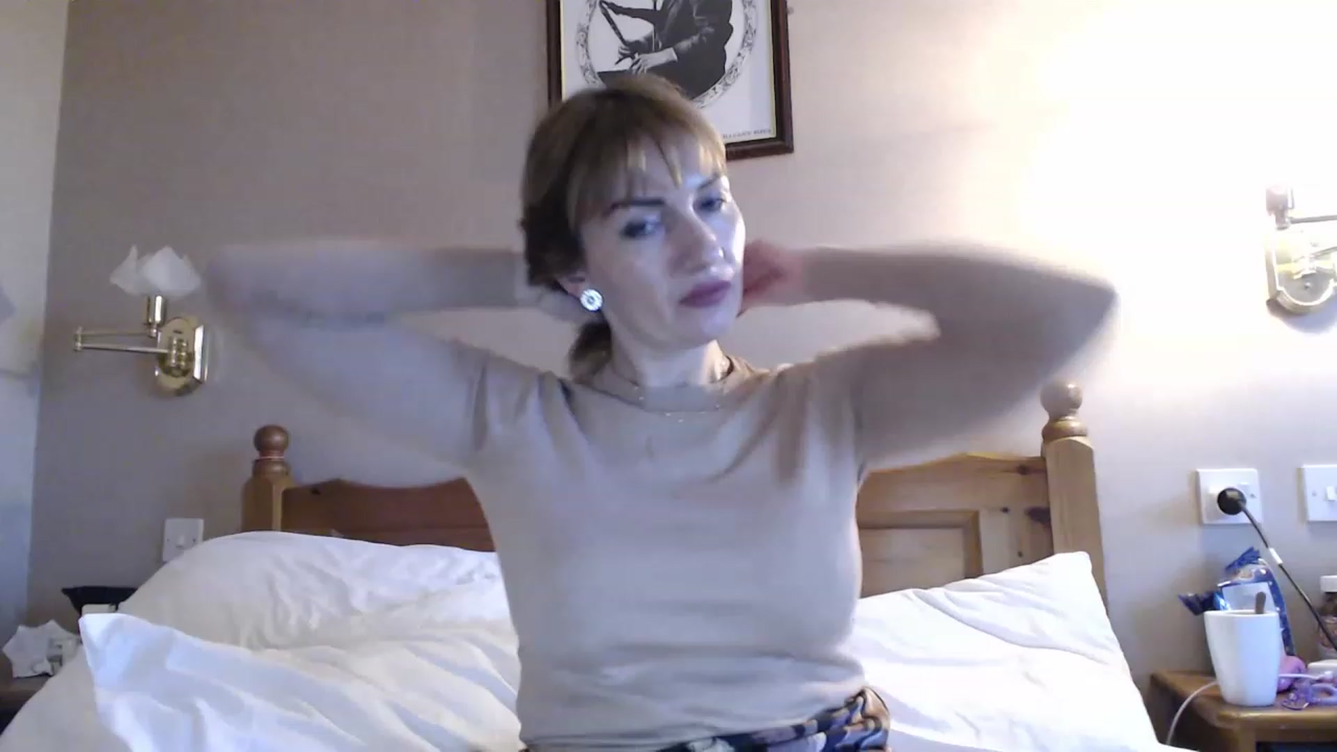 Gallery image thumbnail from MonicaChu's myfreecams stream on, 11/16/2022, 16:40 image 6 of 20