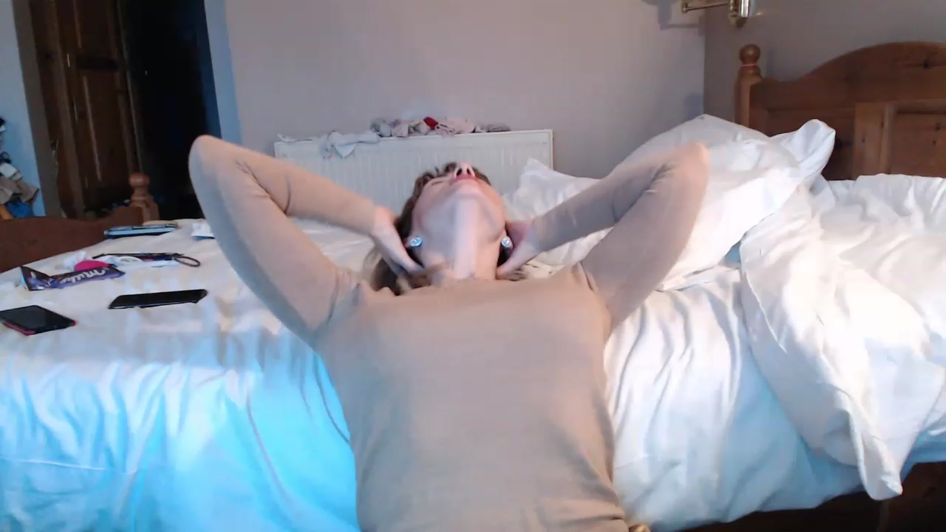 Gallery image thumbnail from MonicaChu's myfreecams stream on, 11/16/2022, 16:40 image 19 of 20