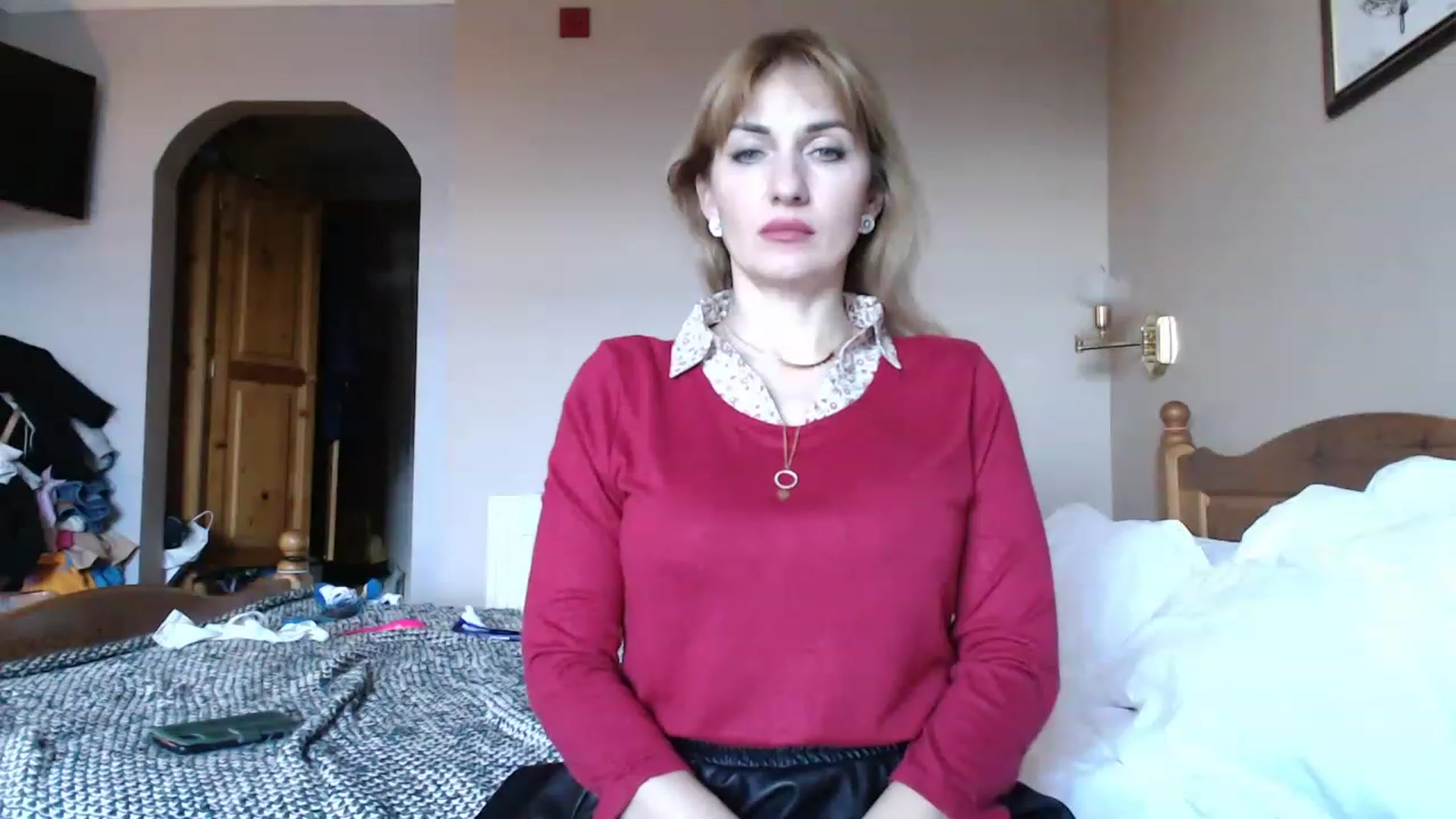 Gallery image thumbnail from MonicaChu's myfreecams stream on, 11/18/2022, 16:00 image 15 of 20