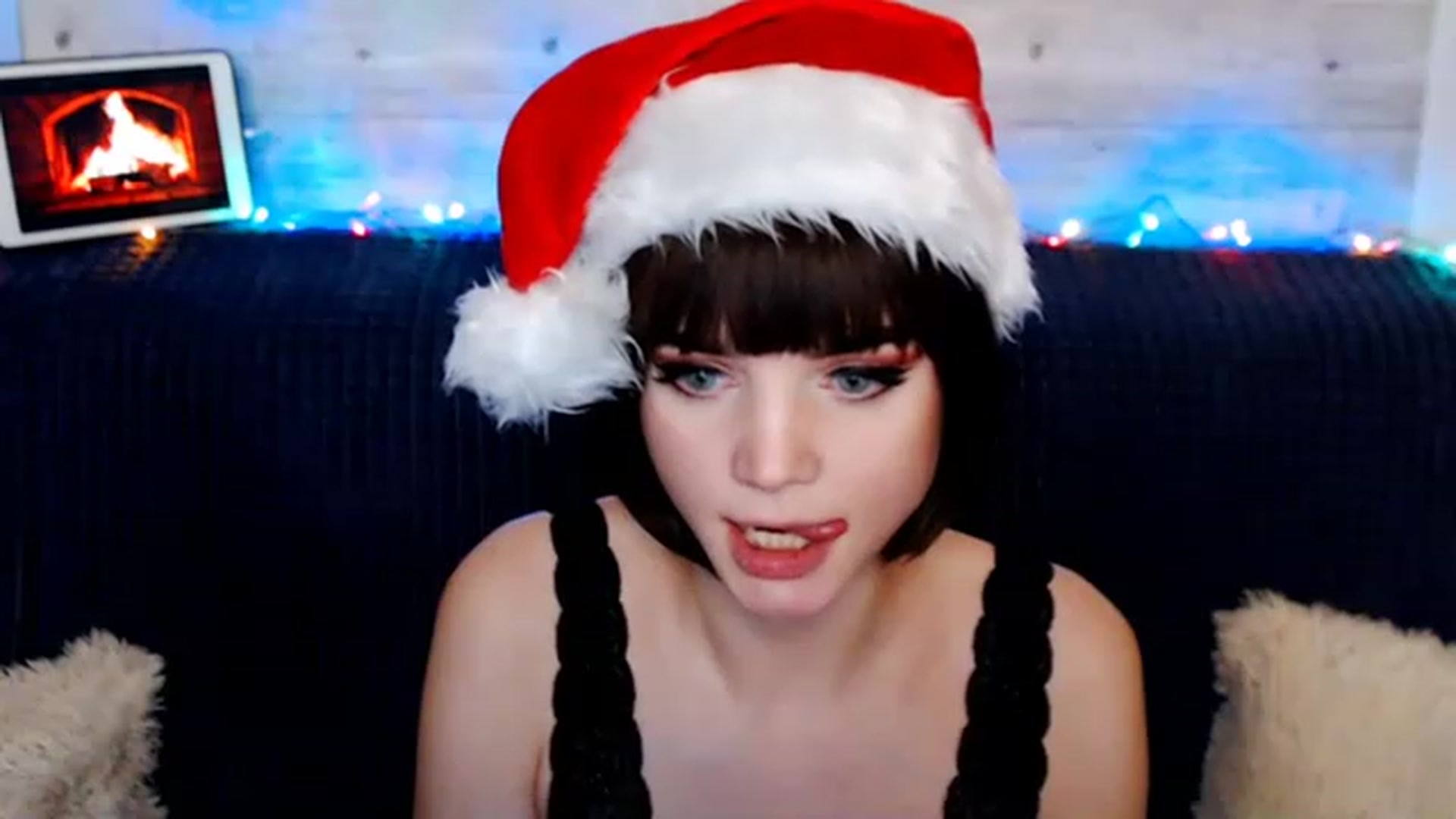 Gallery image thumbnail from MonicaHigh's myfreecams stream on, 12/26/2022, 04:02 image 18 of 20