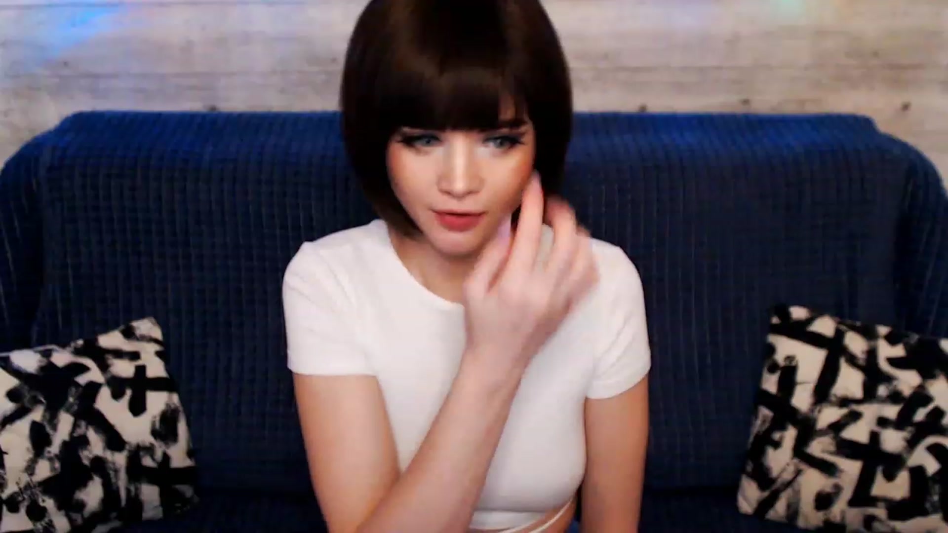 Gallery image thumbnail from MonicaHigh's myfreecams stream on, 04/21/2023, 03:43 image 7 of 20