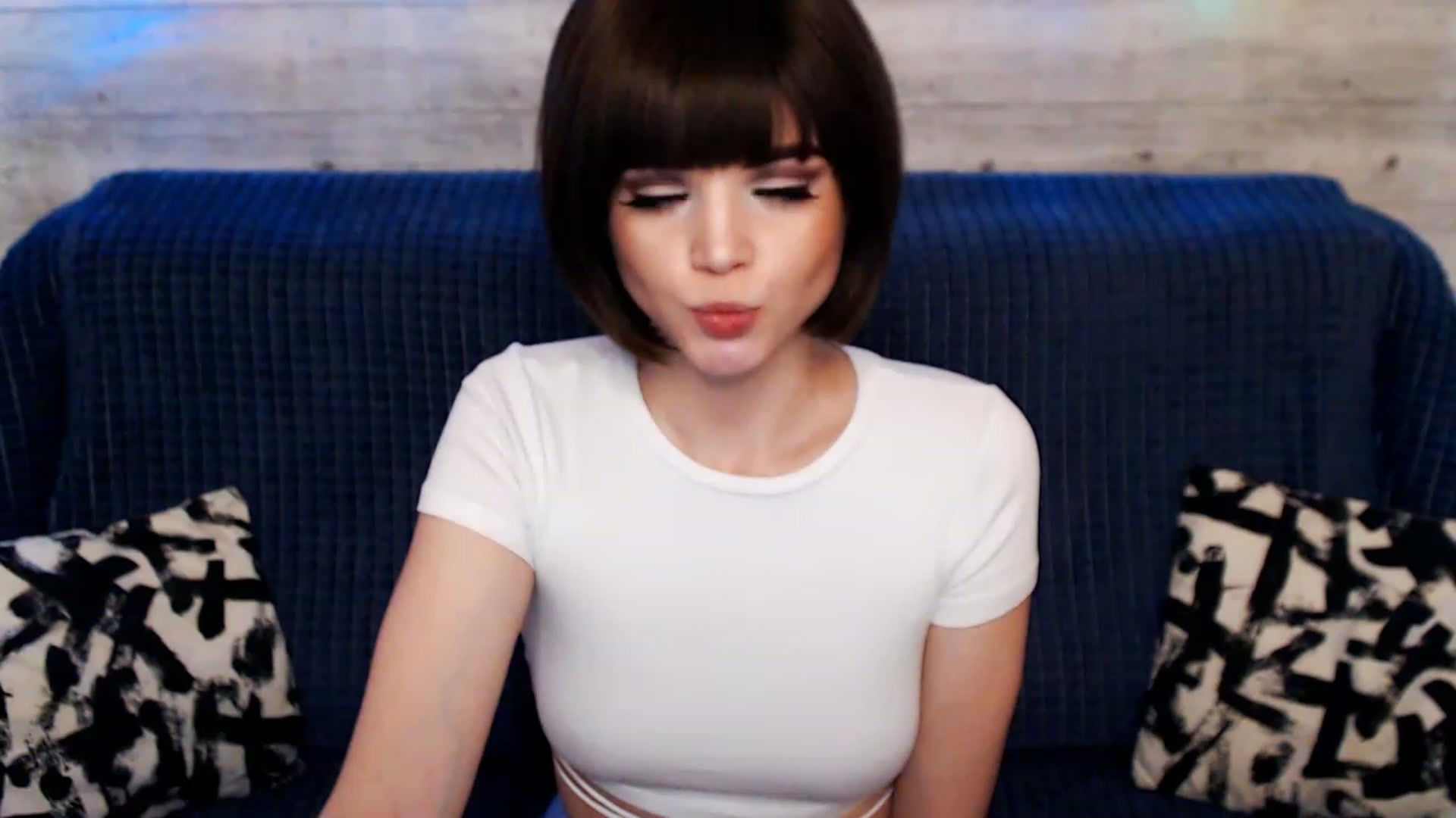 Gallery image thumbnail from MonicaHigh's myfreecams stream on, 04/21/2023, 03:43 image 13 of 20