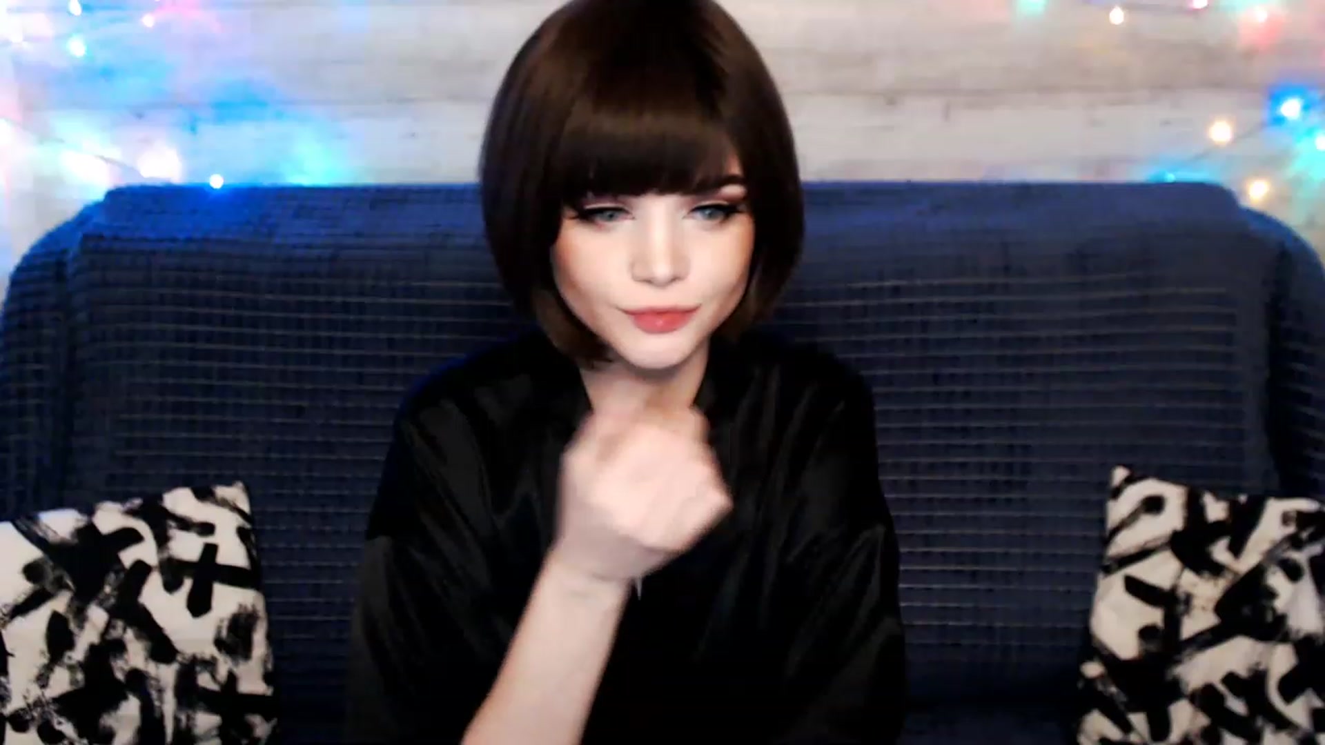 Gallery image thumbnail from MonicaHigh's myfreecams stream on, 04/28/2023, 04:12 image 3 of 20