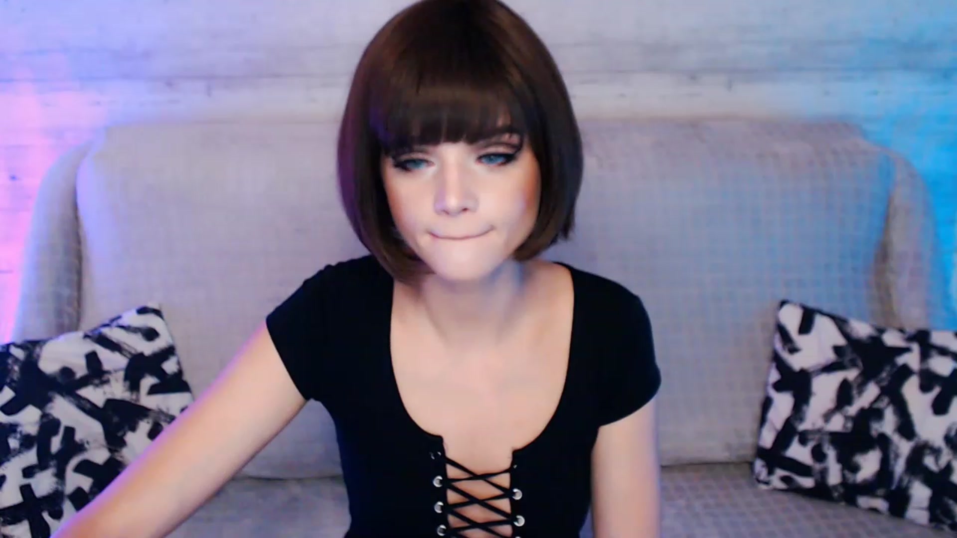 Gallery image thumbnail from MonicaHigh's myfreecams stream on, 08/25/2023, 01:20 image 18 of 20