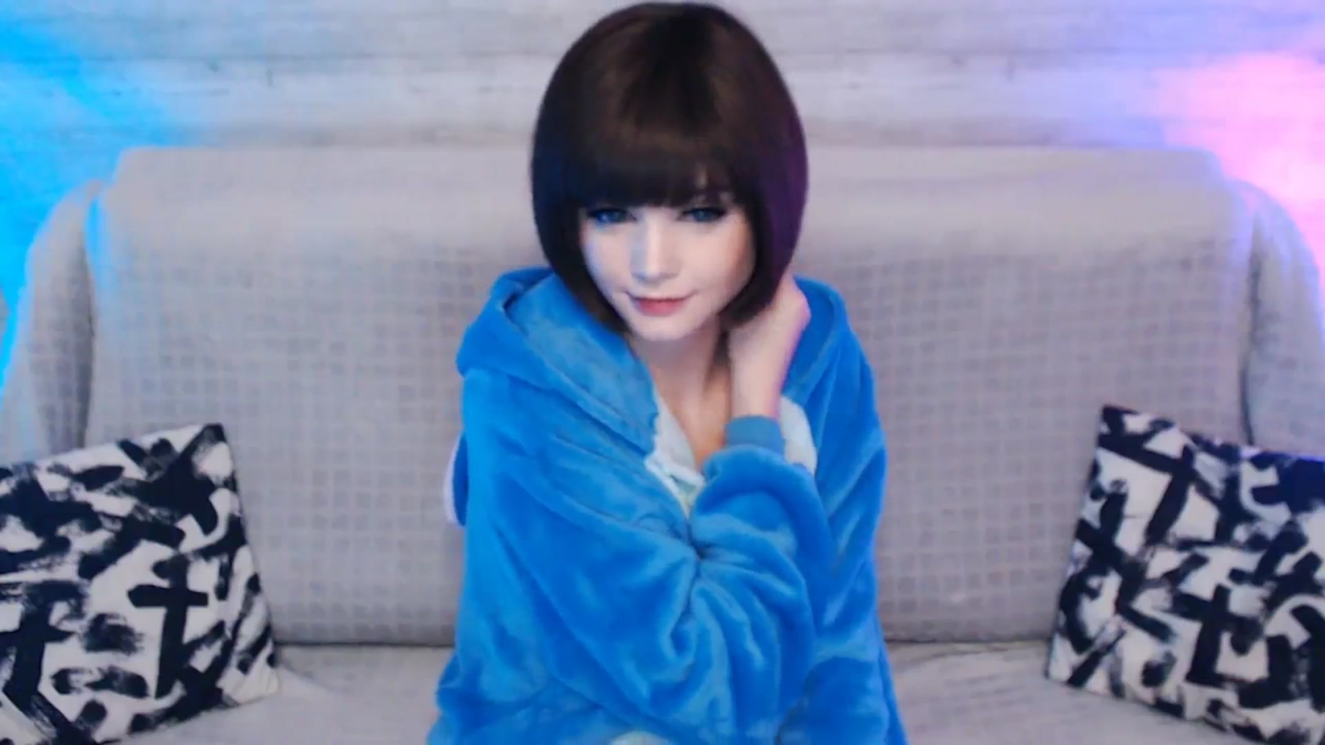 Gallery image thumbnail from MonicaHigh's myfreecams stream on, 10/02/2023, 02:32 image 10 of 20