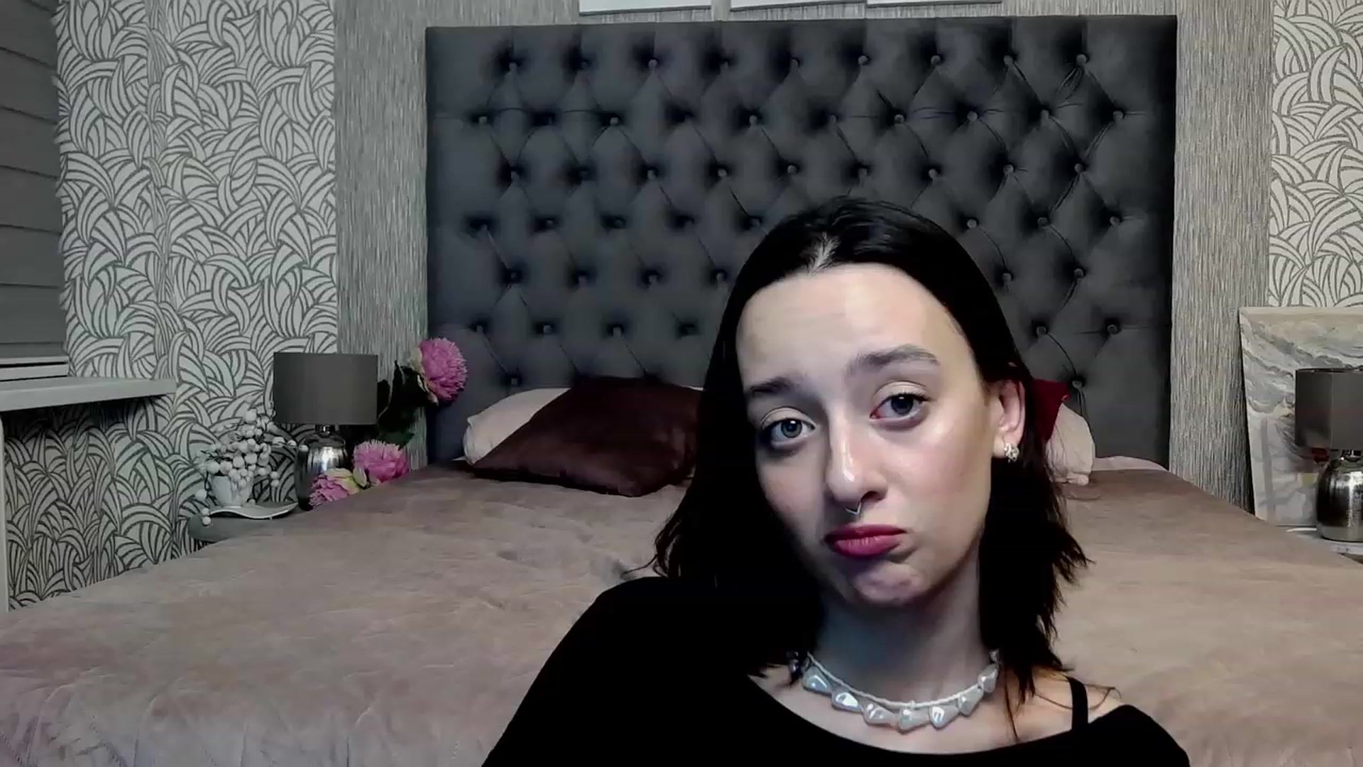 Gallery image thumbnail from MonicaKetman's myfreecams stream on, 11/23/2023, 01:09 image 4 of 20