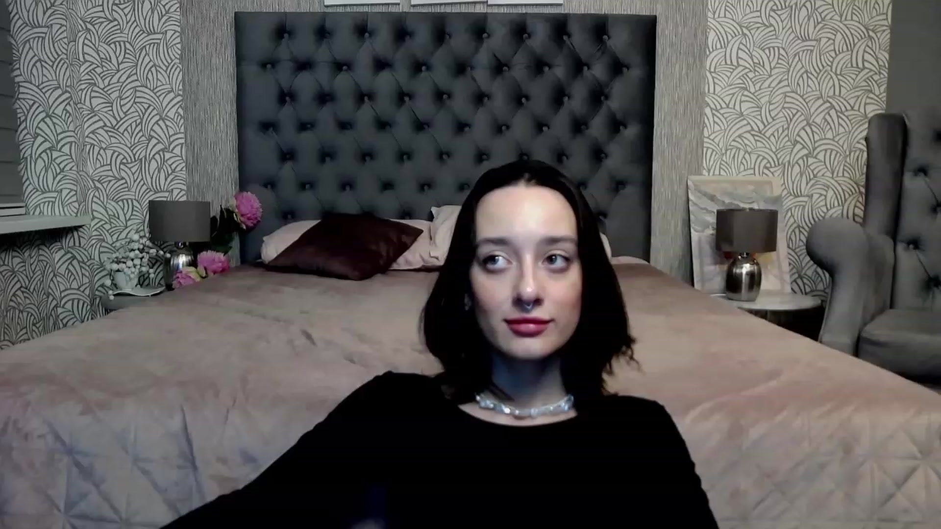 Gallery image thumbnail from MonicaKetman's myfreecams stream on, 11/23/2023, 02:04 image 1 of 20
