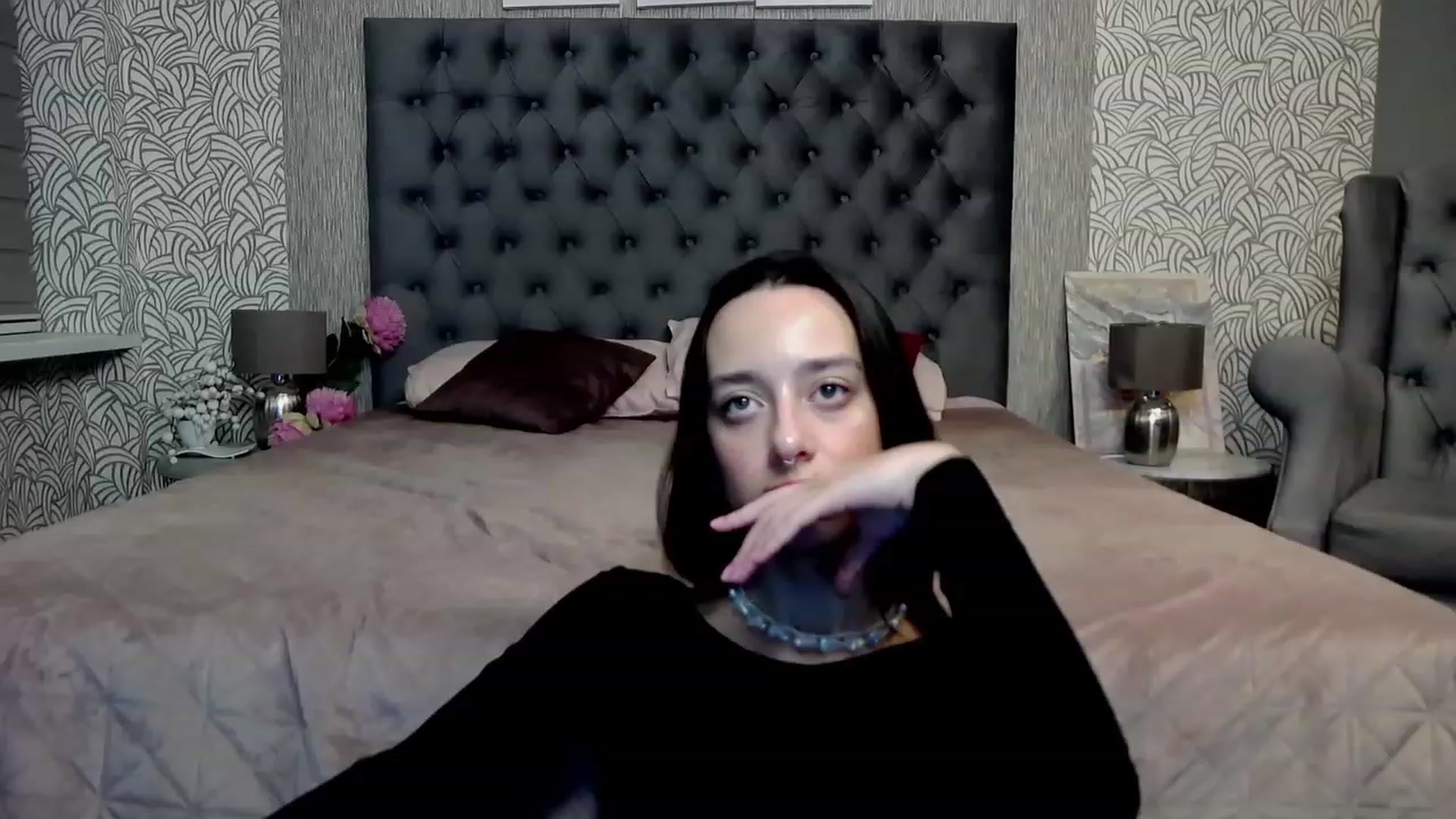 Gallery image thumbnail from MonicaKetman's myfreecams stream on, 11/23/2023, 02:04 image 5 of 20