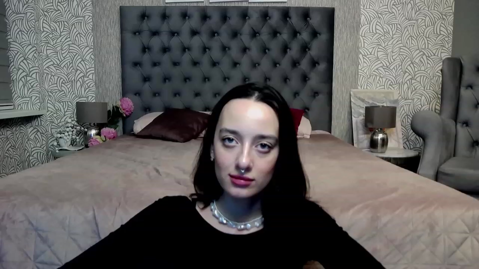 Gallery image thumbnail from MonicaKetman's myfreecams stream on, 11/23/2023, 02:04 image 10 of 20