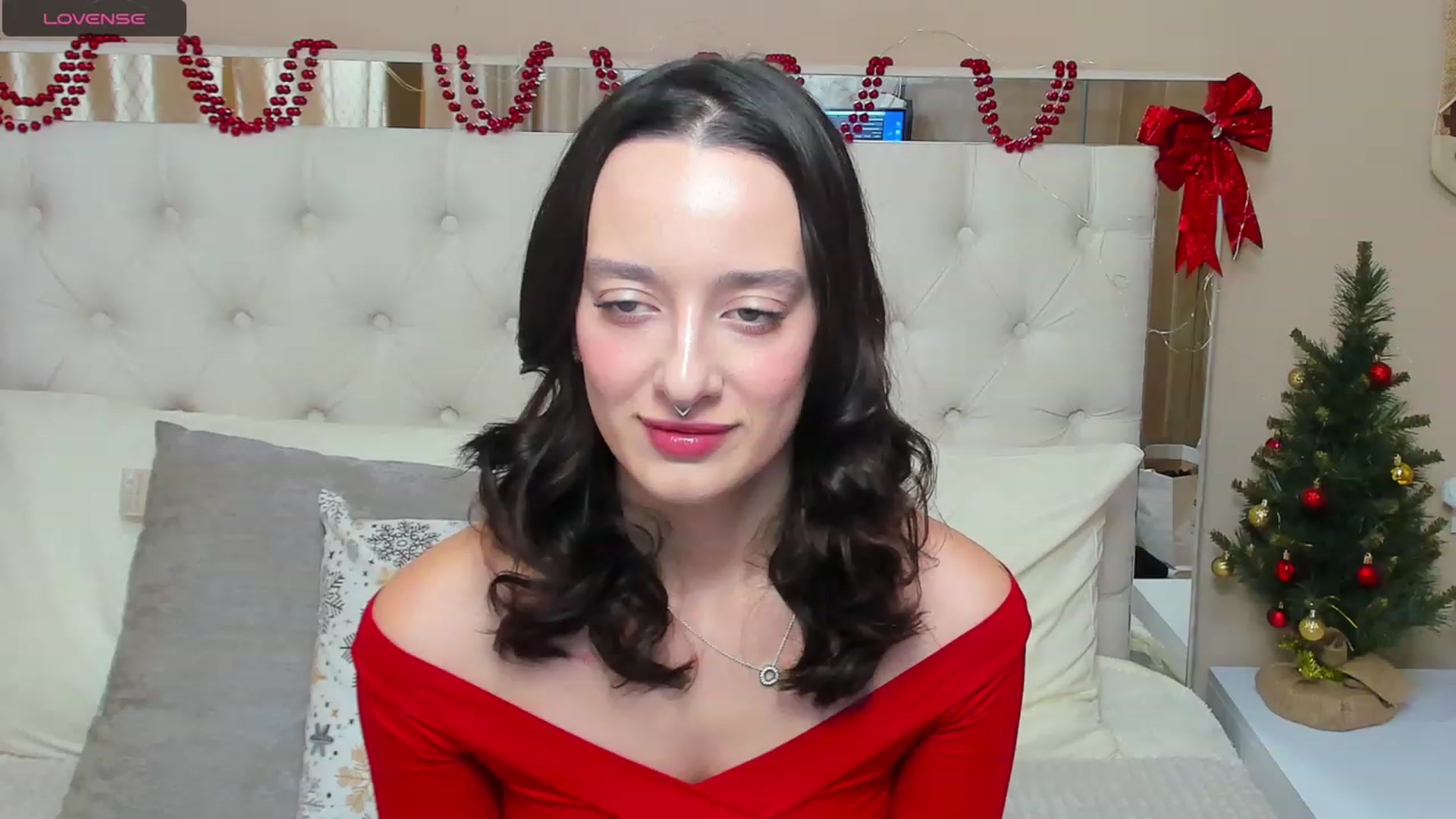 Gallery image thumbnail from MonicaKetman's myfreecams stream on, 12/25/2023, 22:31 image 5 of 20