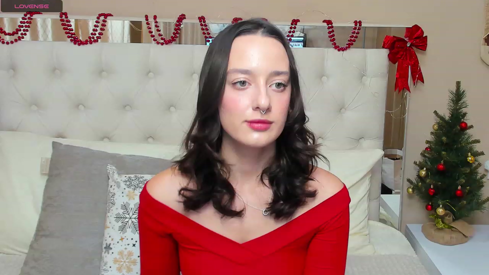 Gallery image thumbnail from MonicaKetman's myfreecams stream on, 12/25/2023, 22:31 image 15 of 20