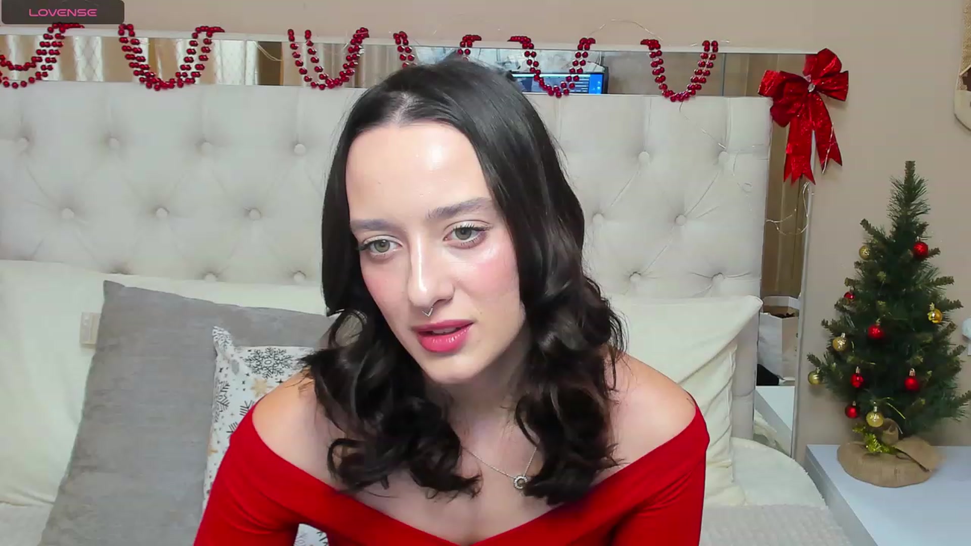 Gallery image thumbnail from MonicaKetman's myfreecams stream on, 12/25/2023, 22:31 image 8 of 20