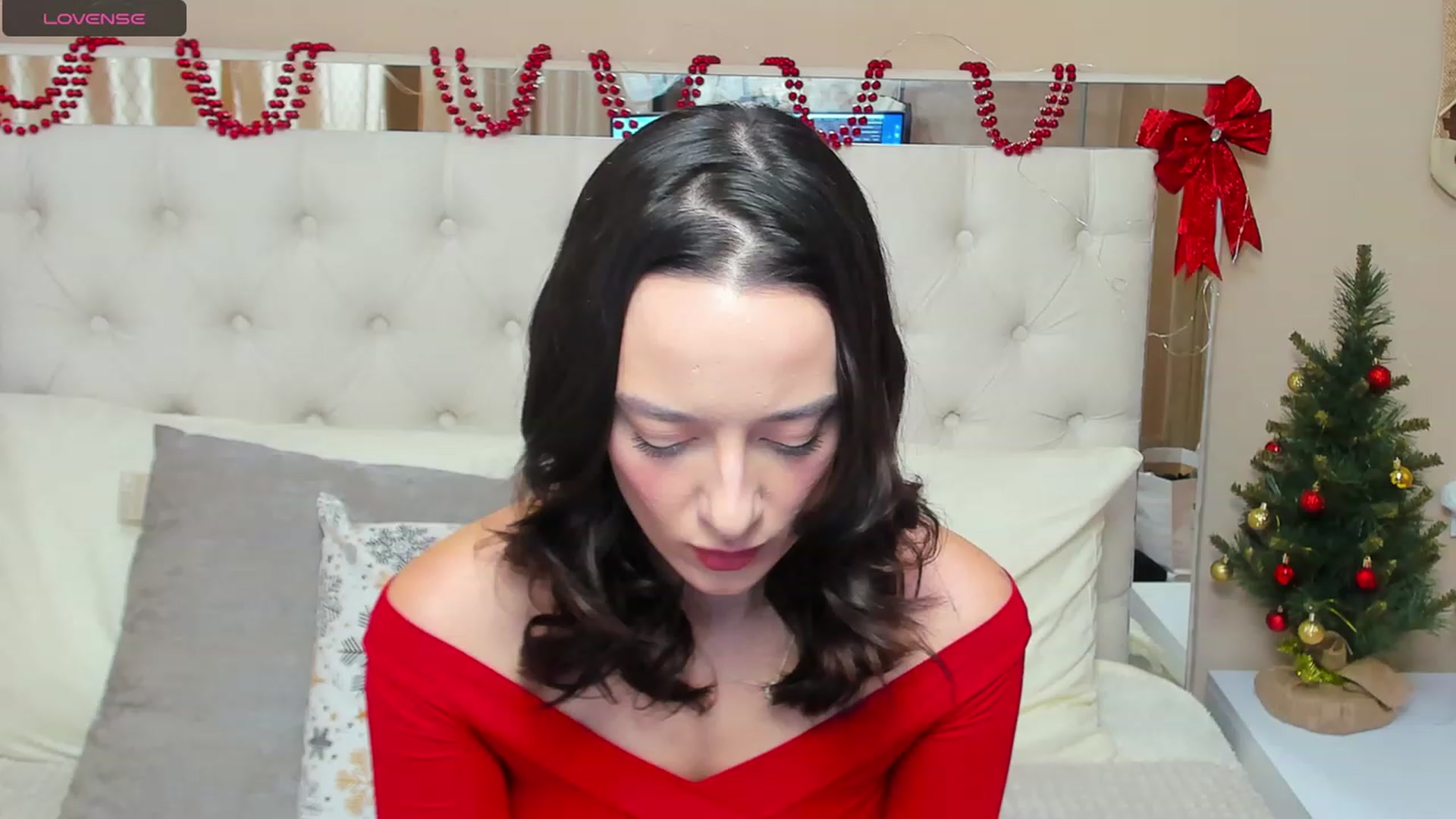 Gallery image thumbnail from MonicaKetman's myfreecams stream on, 12/25/2023, 22:31 image 7 of 20