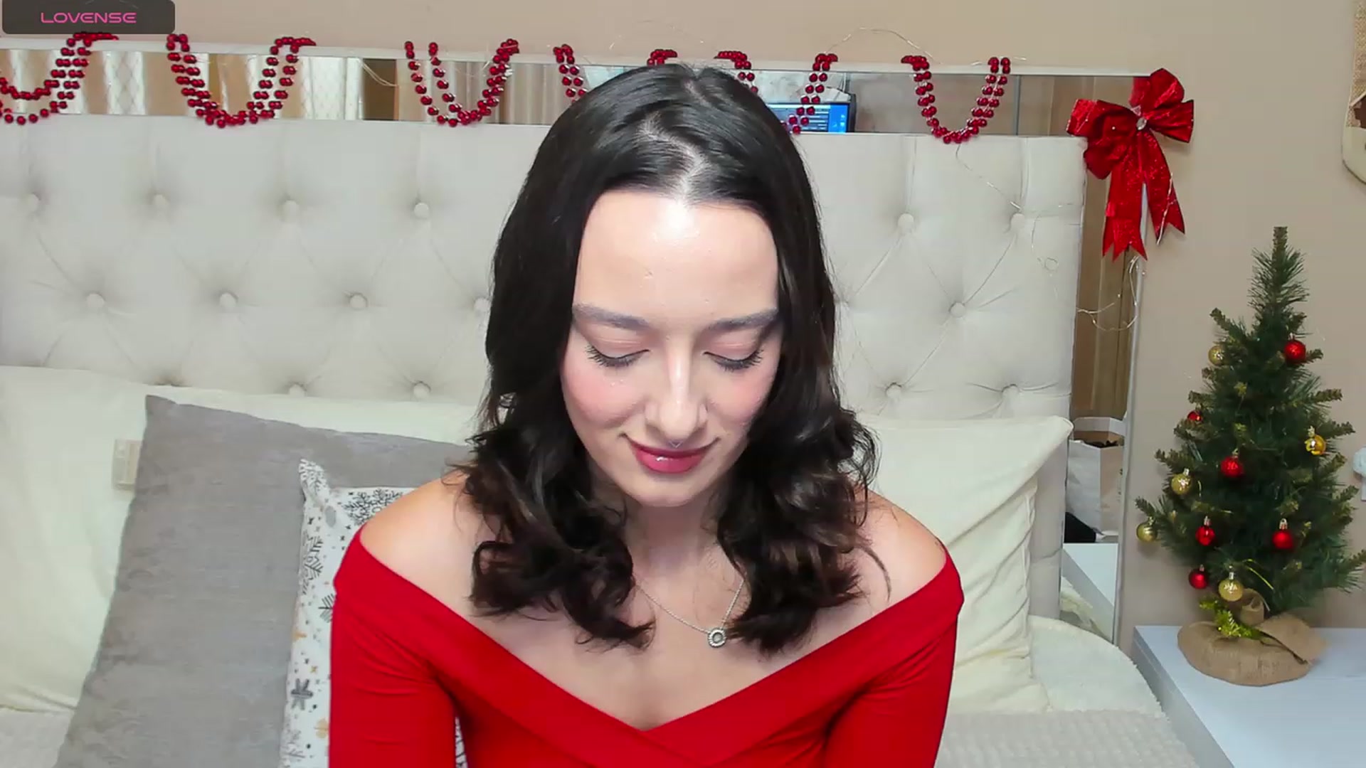 Gallery image thumbnail from MonicaKetman's myfreecams stream on, 12/25/2023, 22:31 image 6 of 20
