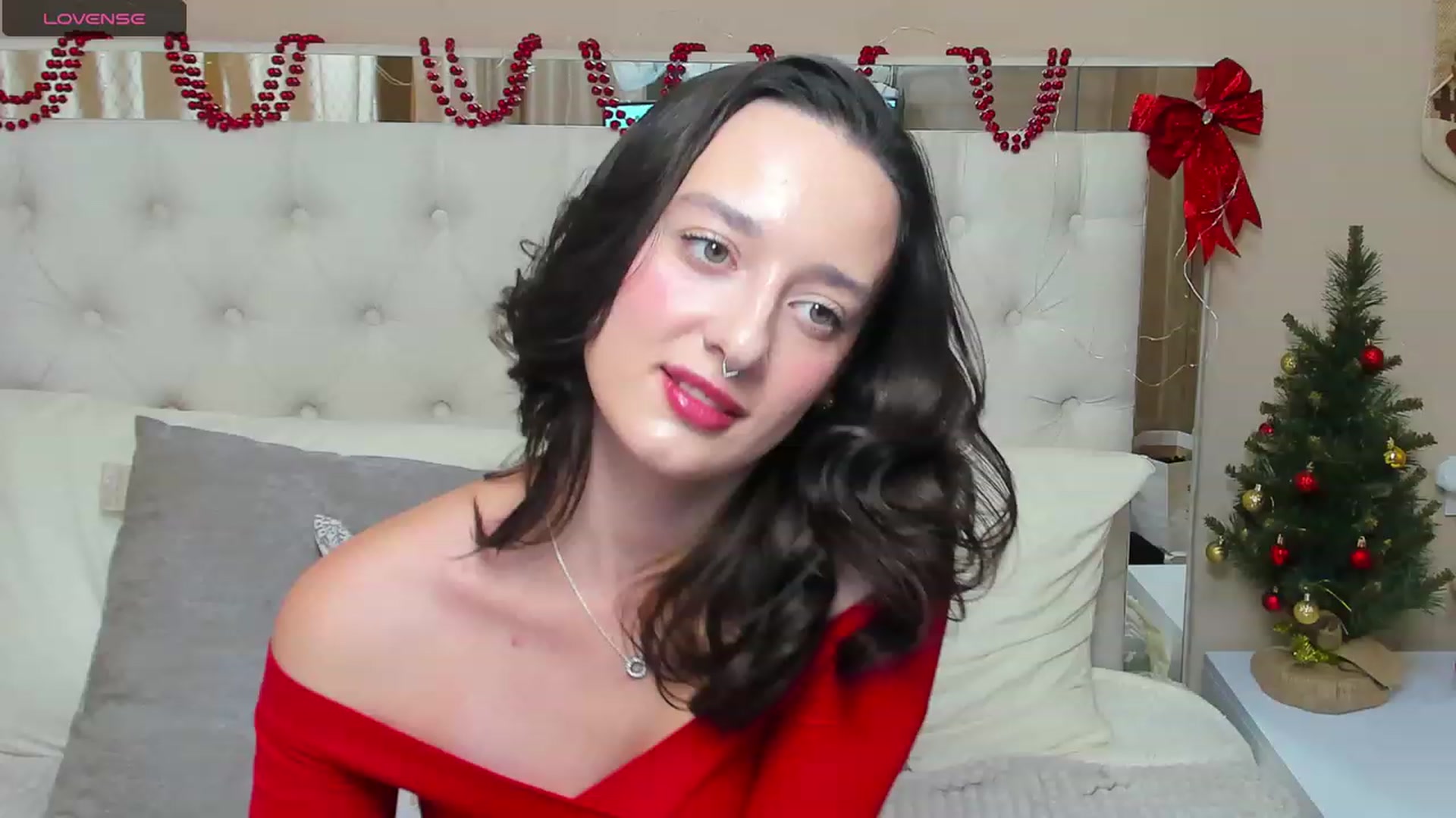 Gallery image thumbnail from MonicaKetman's myfreecams stream on, 12/26/2023, 24:22 image 13 of 20