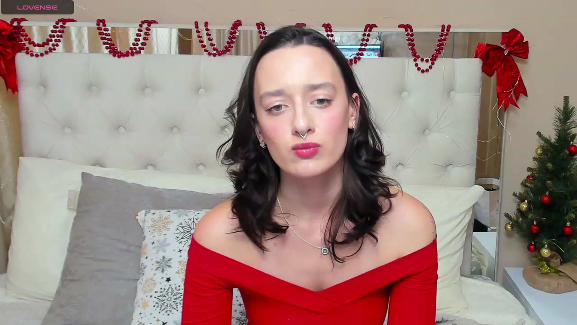 Gallery image thumbnail from MonicaKetman's myfreecams stream on, 12/26/2023, 01:18 image 15 of 20