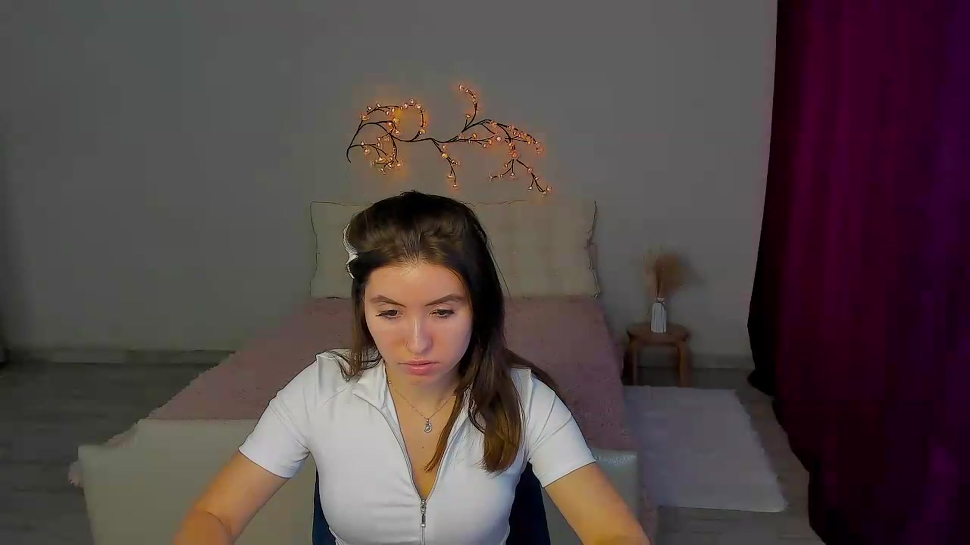 Gallery image thumbnail from MonicaLaRue's myfreecams stream on, 05/29/2026, 11:46 image 17 of 20