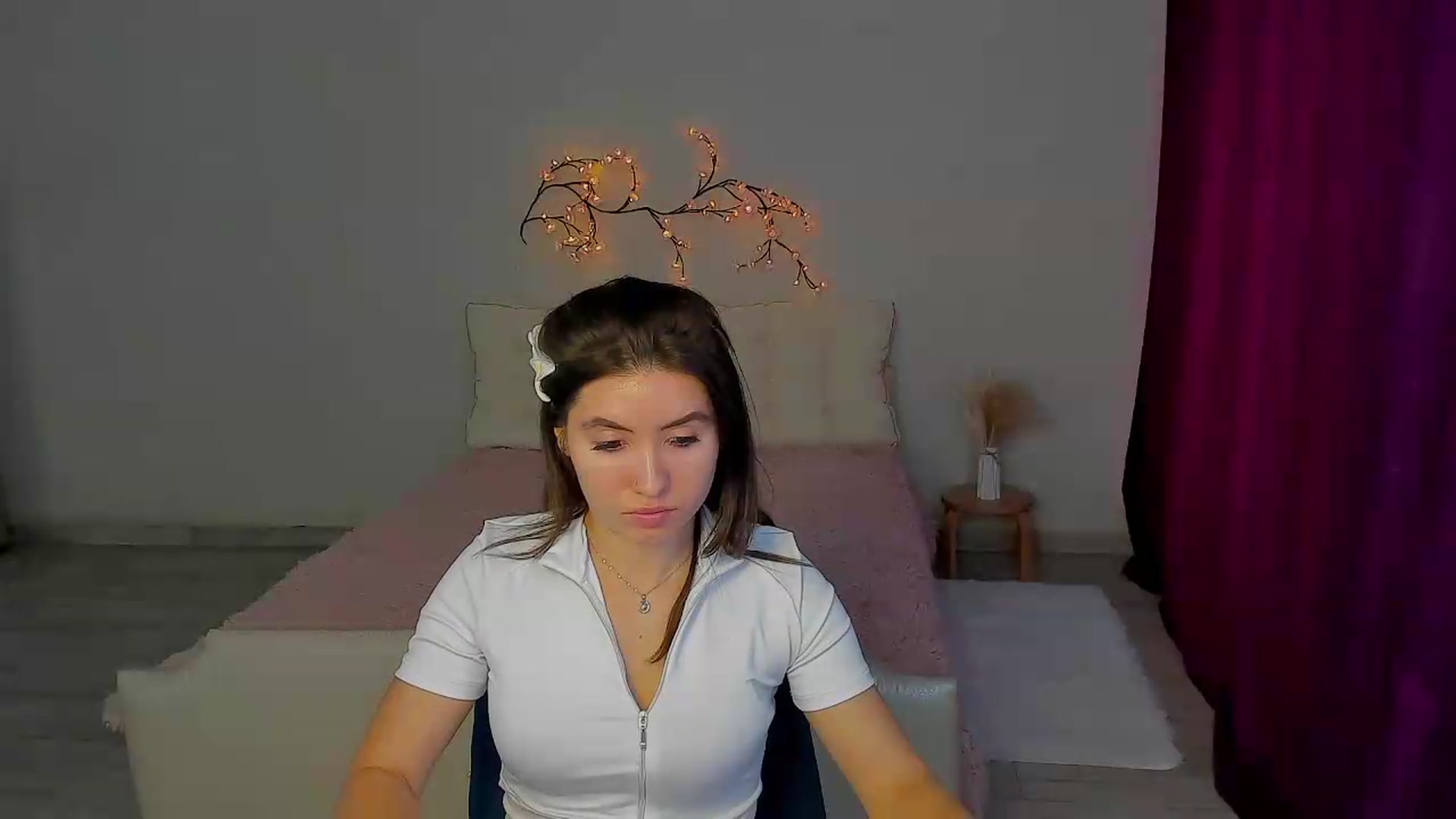 Gallery image thumbnail from MonicaLaRue's myfreecams stream on, 05/29/2026, 11:46 image 19 of 20