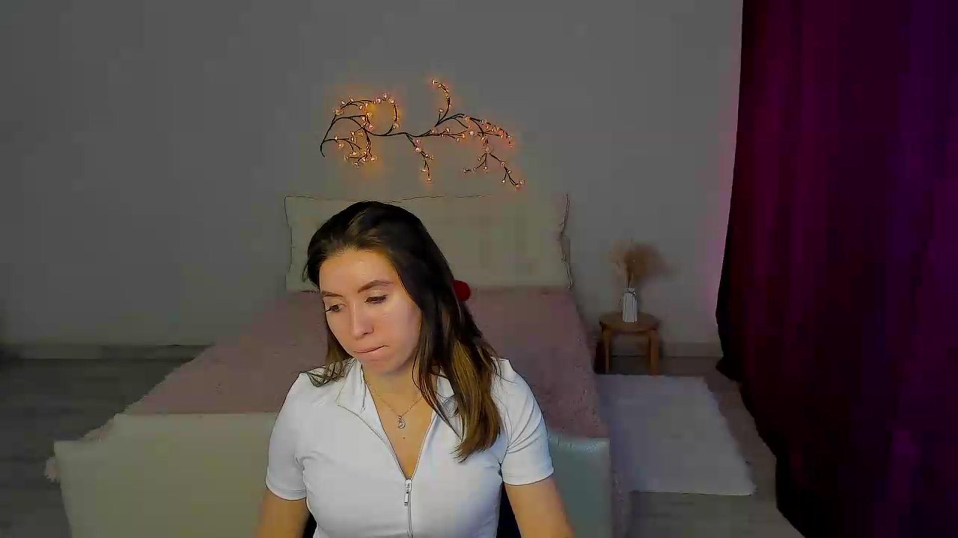 Gallery image thumbnail from MonicaLaRue's myfreecams stream on, 05/29/2026, 13:23 image 11 of 20