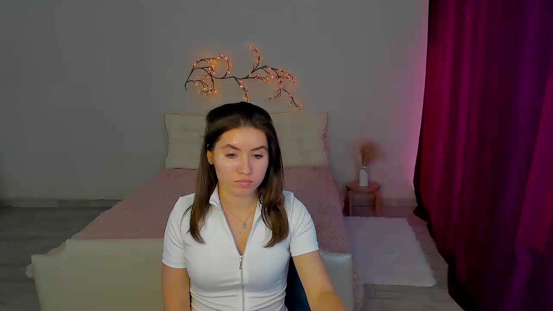 Gallery image thumbnail from MonicaLaRue's myfreecams stream on, 05/29/2026, 13:23 image 15 of 20