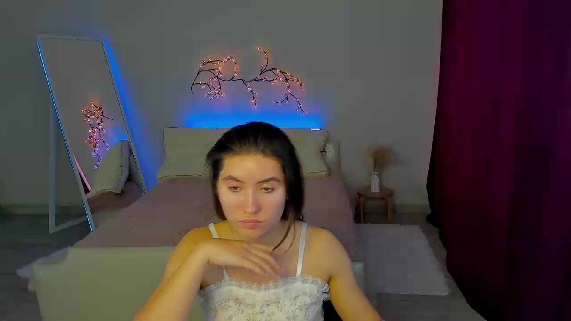 Gallery image thumbnail from MonicaLaRue's myfreecams stream on, 05/29/2026, 15:19 image 6 of 20