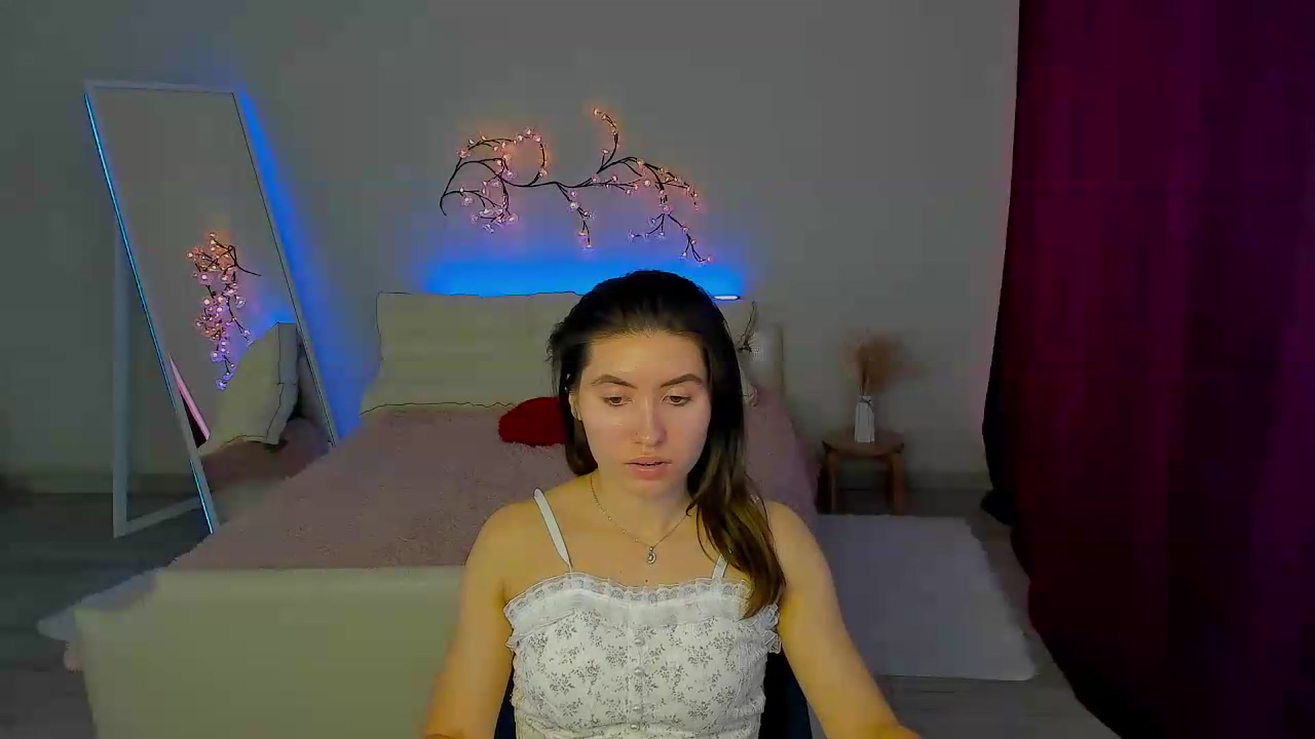 Gallery image thumbnail from MonicaLaRue's myfreecams stream on, 05/29/2026, 15:19 image 5 of 20