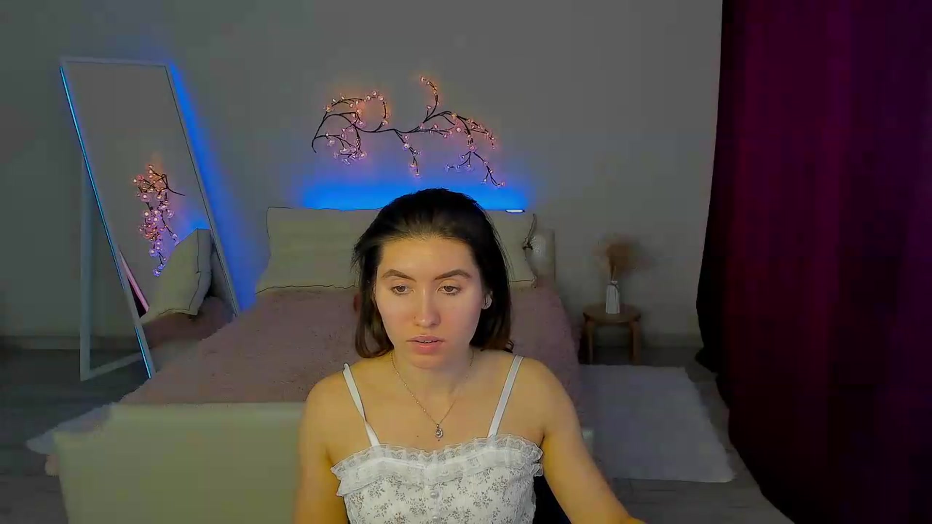 Gallery image thumbnail from MonicaLaRue's myfreecams stream on, 05/29/2026, 15:19 image 13 of 20