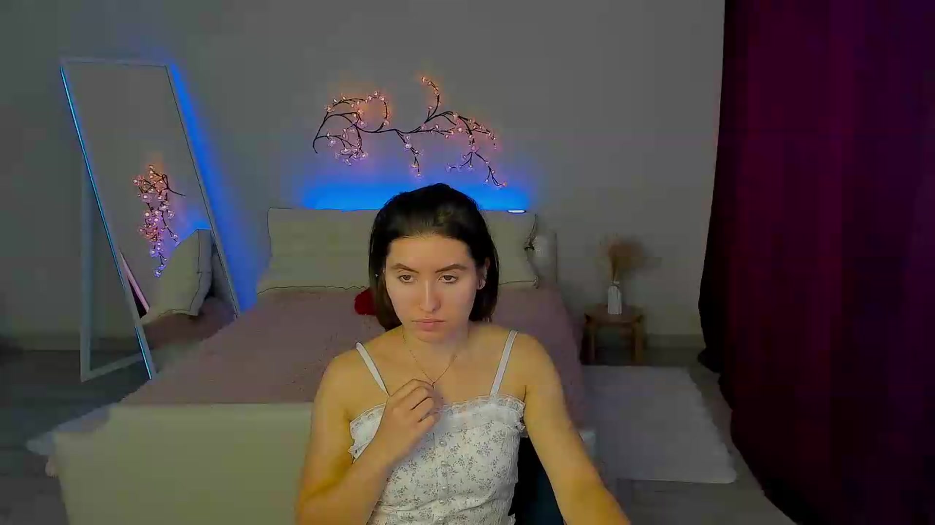 Gallery image thumbnail from MonicaLaRue's myfreecams stream on, 05/29/2026, 15:38 image 4 of 20