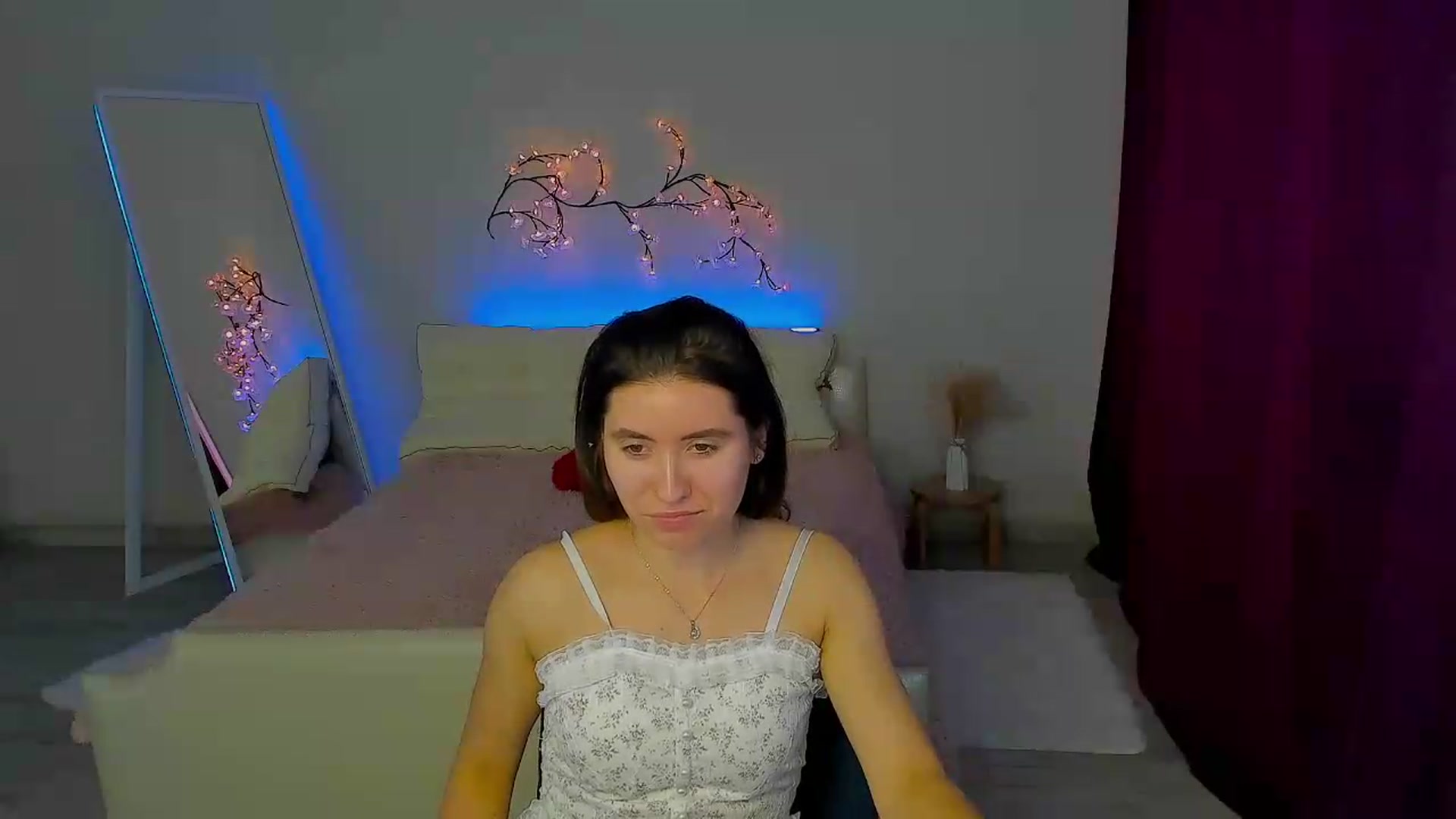 Gallery image thumbnail from MonicaLaRue's myfreecams stream on, 05/29/2026, 15:38 image 6 of 20
