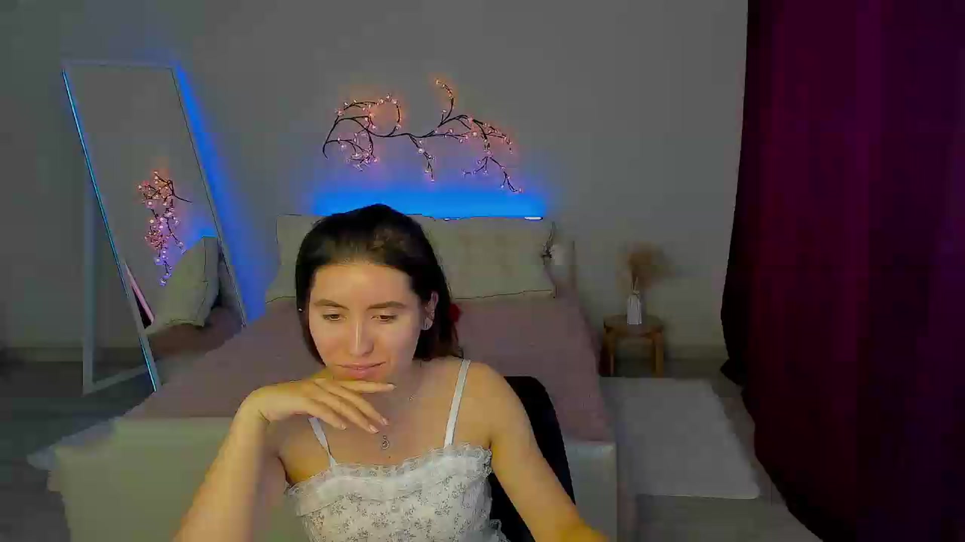 Gallery image thumbnail from MonicaLaRue's myfreecams stream on, 05/29/2026, 15:38 image 1 of 20