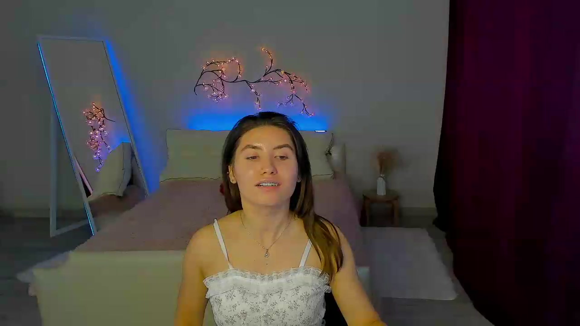 Gallery image thumbnail from MonicaLaRue's myfreecams stream on, 05/29/2026, 15:38 image 14 of 20