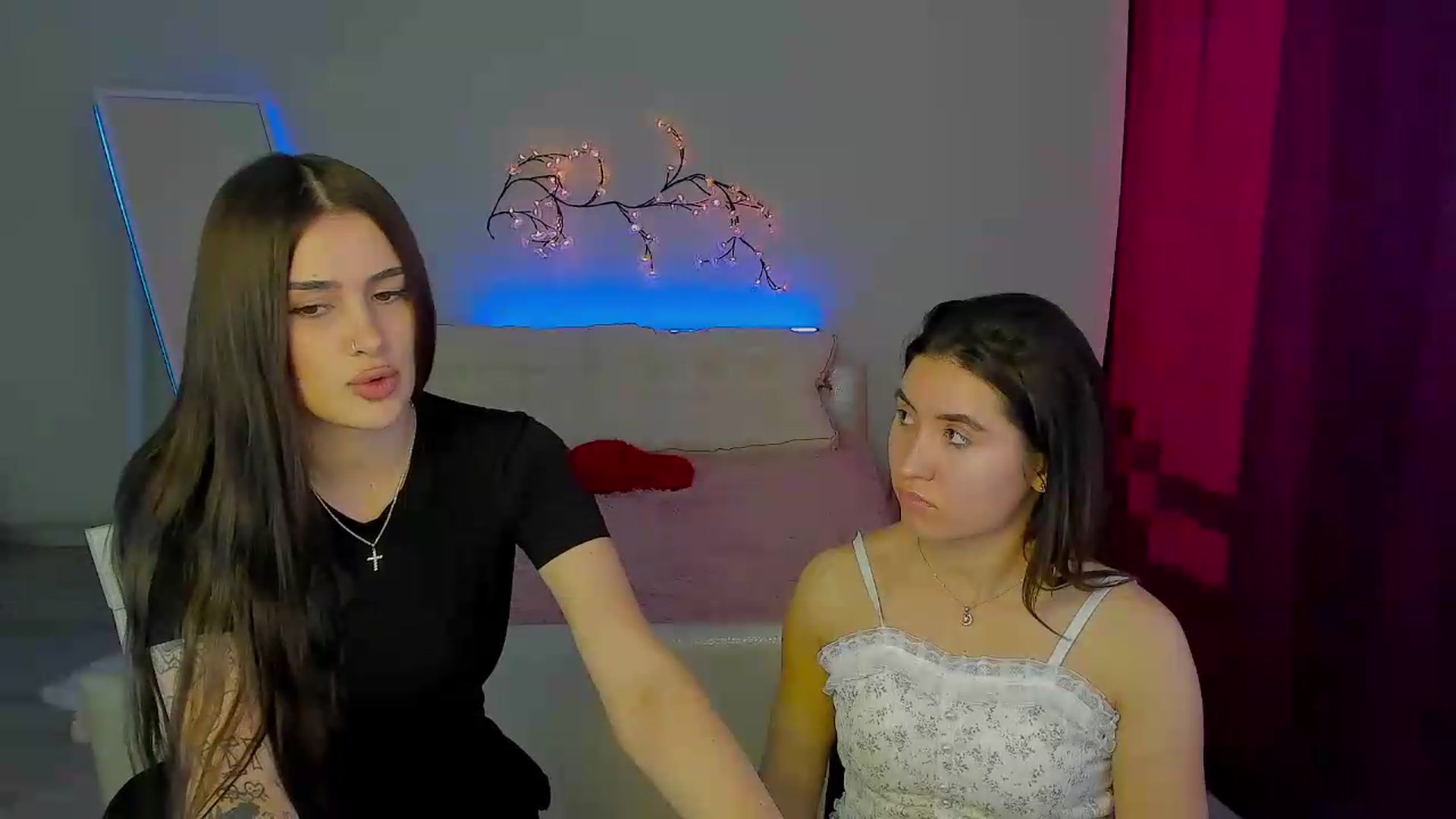 Gallery image thumbnail from MonicaLaRue's myfreecams stream on, 05/29/2026, 16:11 image 7 of 20