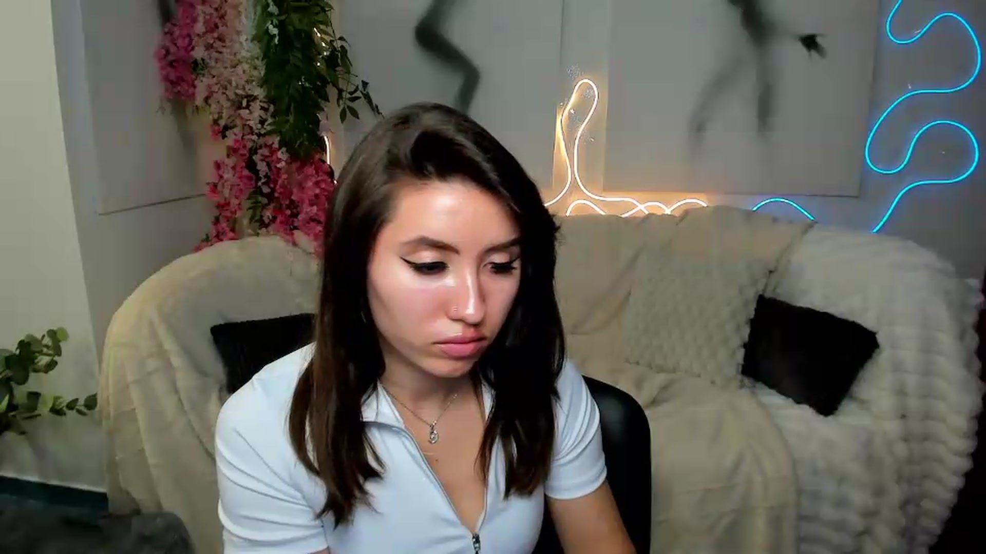 Gallery image thumbnail from MonicaLaRue's myfreecams stream on, 06/01/2026, 13:25 image 20 of 20