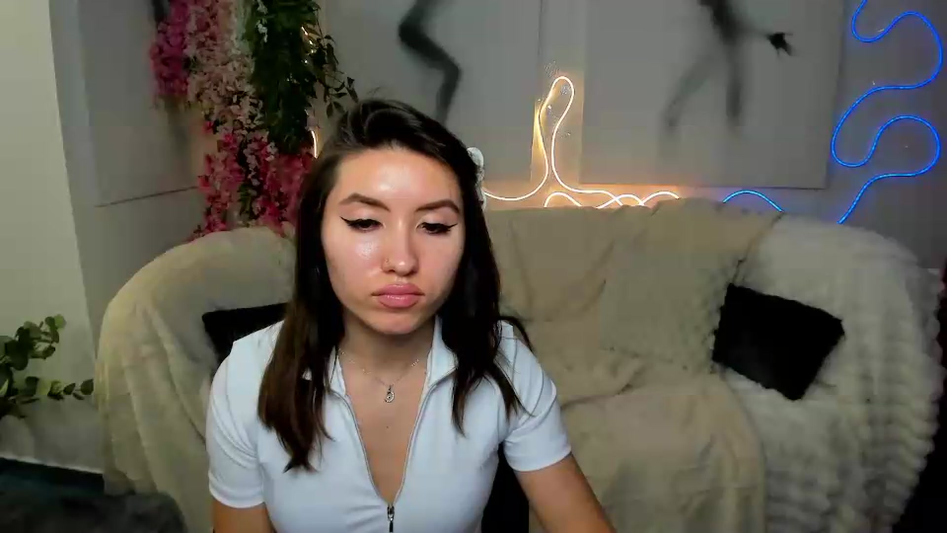Gallery image thumbnail from MonicaLaRue's myfreecams stream on, 06/01/2026, 13:25 image 13 of 20