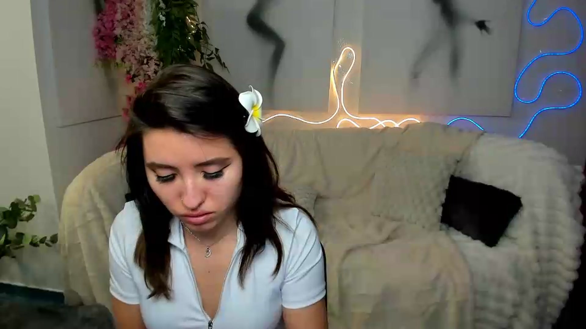 Gallery image thumbnail from MonicaLaRue's myfreecams stream on, 06/01/2026, 13:25 image 14 of 20