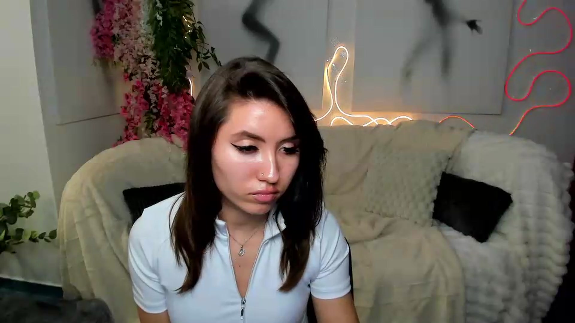 Gallery image thumbnail from MonicaLaRue's myfreecams stream on, 06/01/2026, 14:40 image 14 of 20