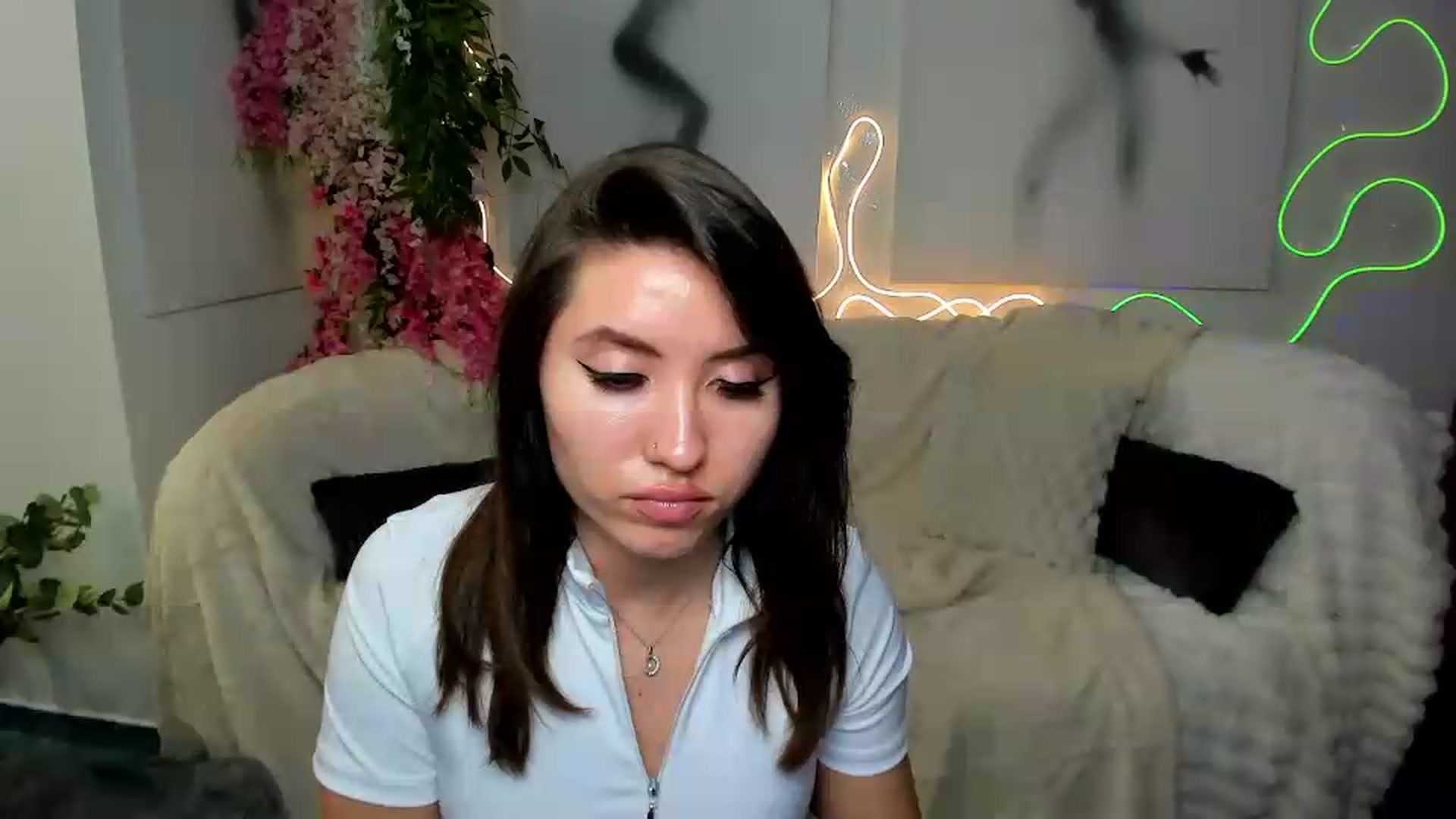 Gallery image thumbnail from MonicaLaRue's myfreecams stream on, 06/01/2026, 14:40 image 7 of 20