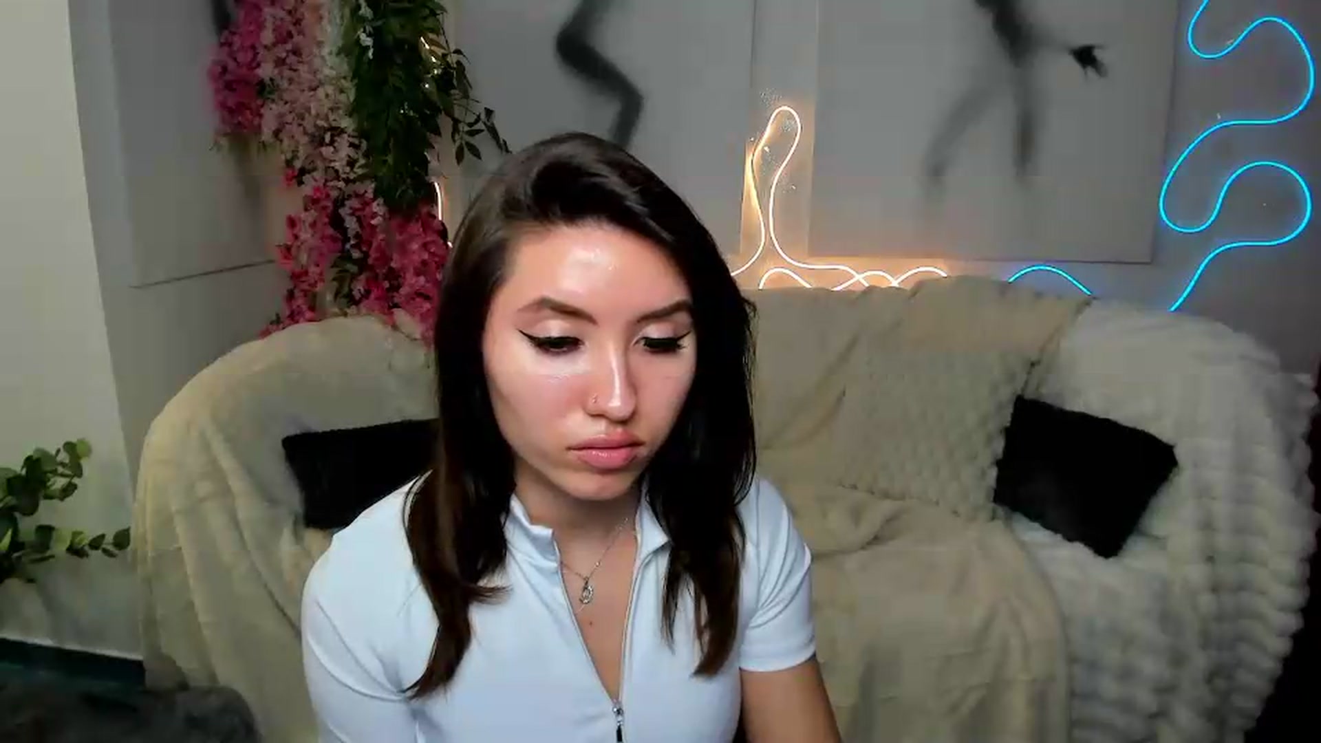 Gallery image thumbnail from MonicaLaRue's myfreecams stream on, 06/01/2026, 14:40 image 10 of 20