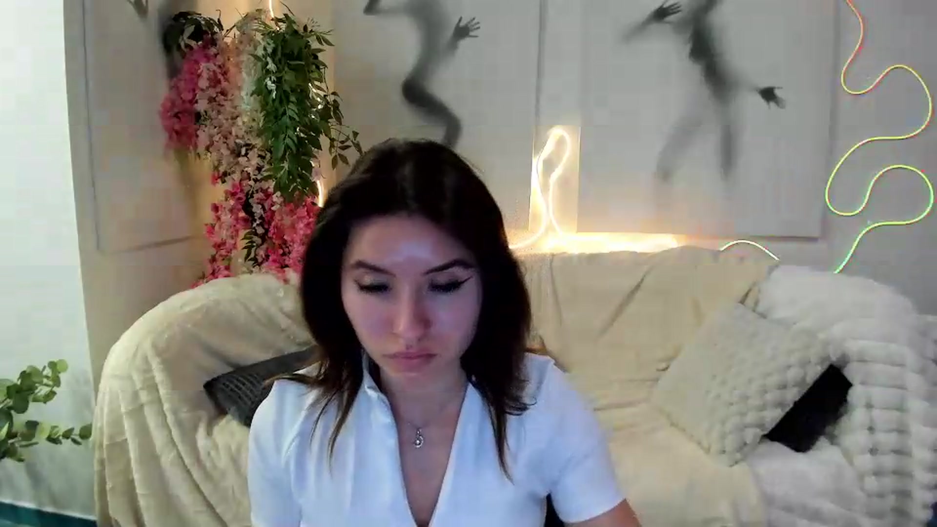 Gallery image thumbnail from MonicaLaRue's myfreecams stream on, 06/01/2026, 17:56 image 10 of 20