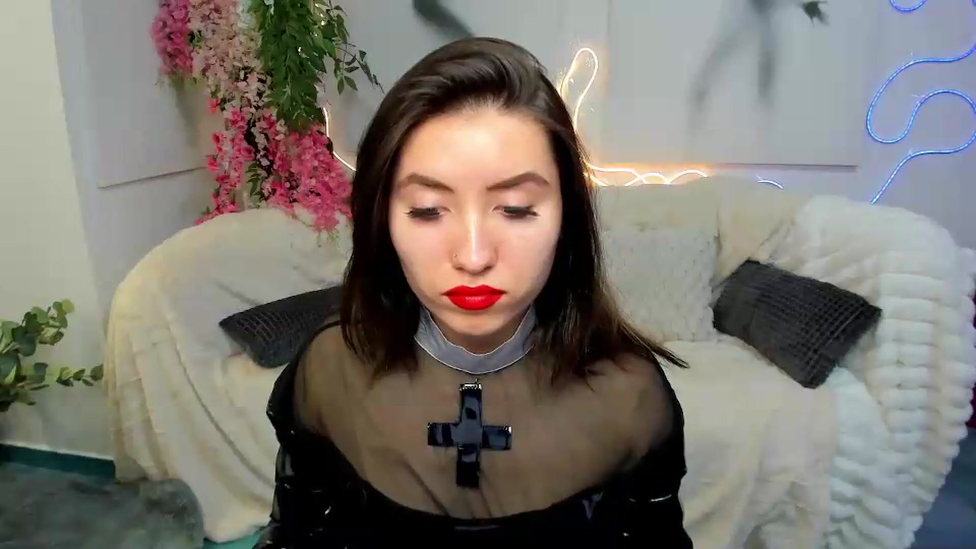 Gallery image thumbnail from MonicaLaRue's myfreecams stream on, 06/02/2026, 07:12 image 18 of 20