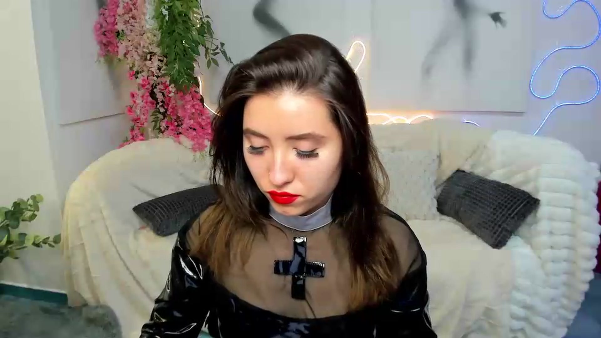 Gallery image thumbnail from MonicaLaRue's myfreecams stream on, 06/02/2026, 07:12 image 8 of 20
